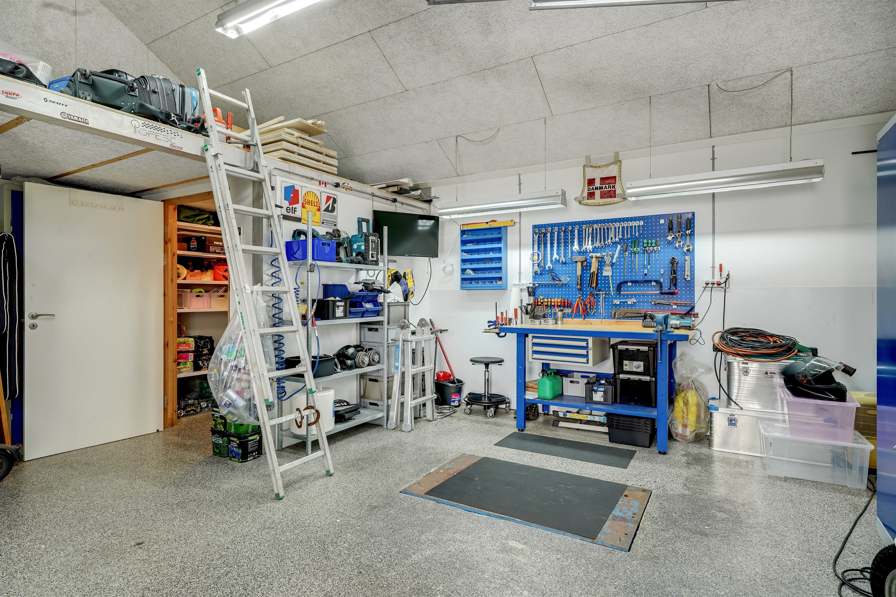 Fremhævet værksted billede i fuldskærmstilstand. Billede af Bjørnevej 8, 6715 Esbjerg N