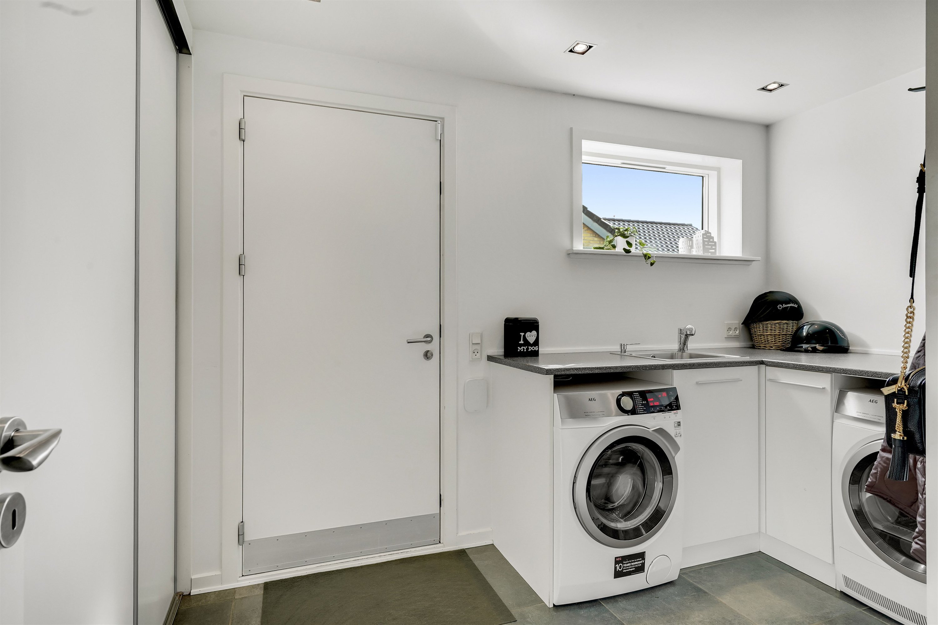 Fremhævet bryggers billede i fuldskærmstilstand. Billede af Bjørnevej 8, 6715 Esbjerg N