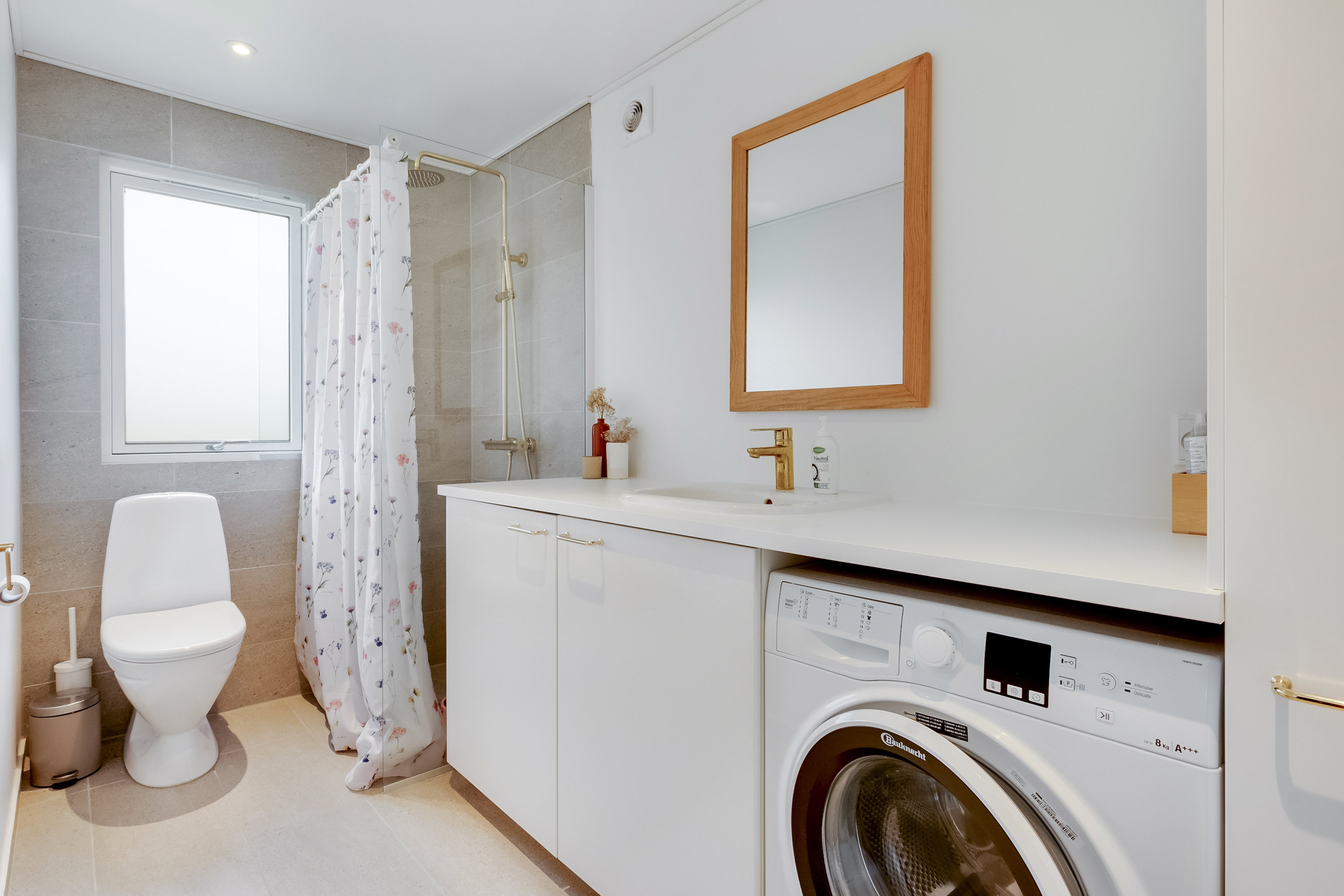 Fremhævet bryggers billede i fuldskærmstilstand. Billede af Solbakken 22, Skåstrup Str, 5400 Bogense