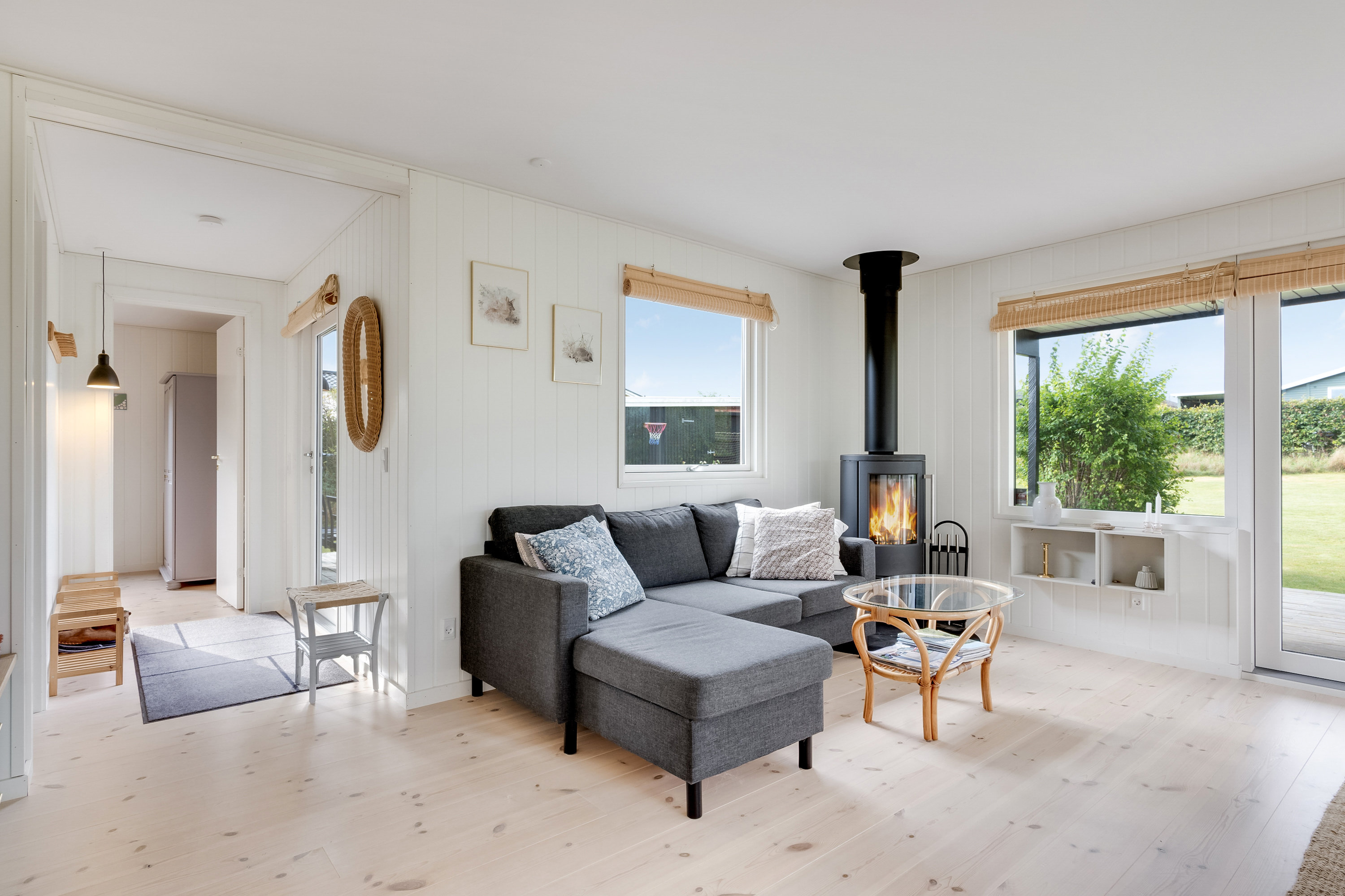 Fremhævet stue billede i fuldskærmstilstand. Billede af Solbakken 22, Skåstrup Str, 5400 Bogense