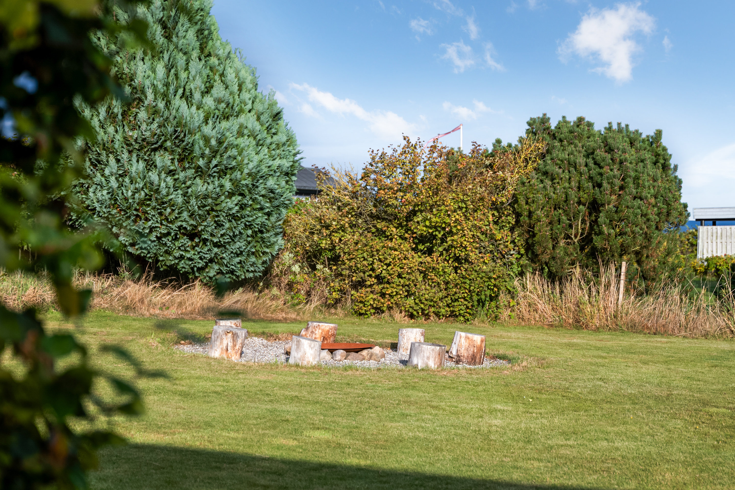 Fremhævet have billede i fuldskærmstilstand. Billede af Solbakken 22, Skåstrup Str, 5400 Bogense