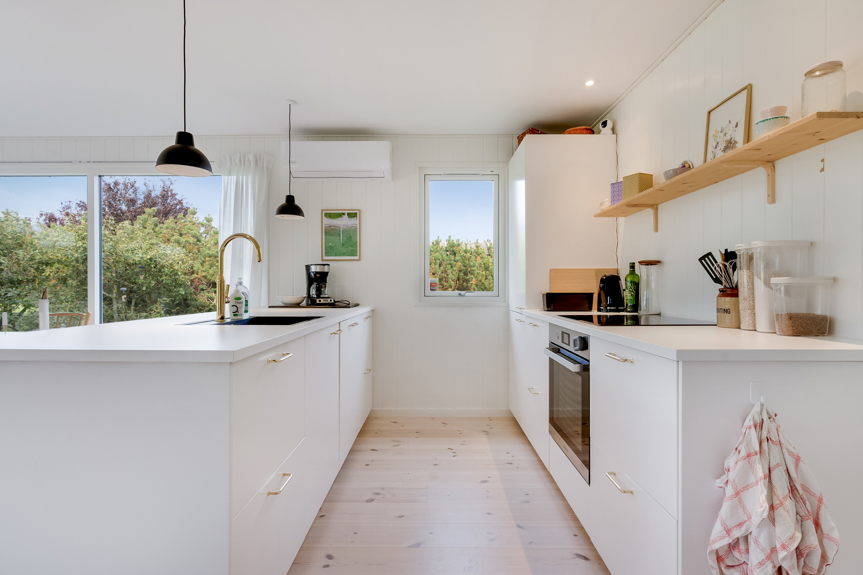 Miniaturebillede 2: køkken. Billede af Solbakken 22, Skåstrup Str, 5400 Bogense