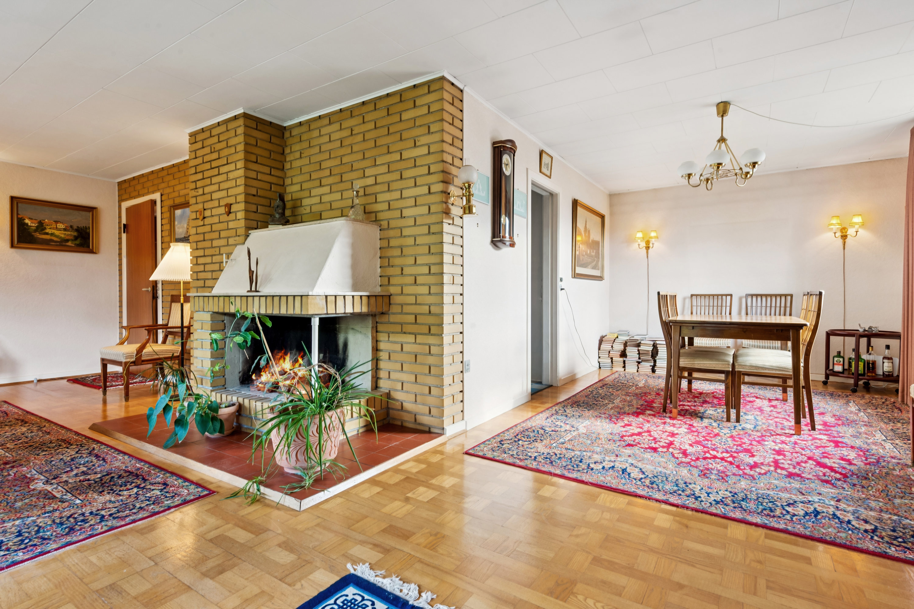 Fremhævet stue billede i fuldskærmstilstand. Billede af Dorphs Alle 51, 2630 Taastrup