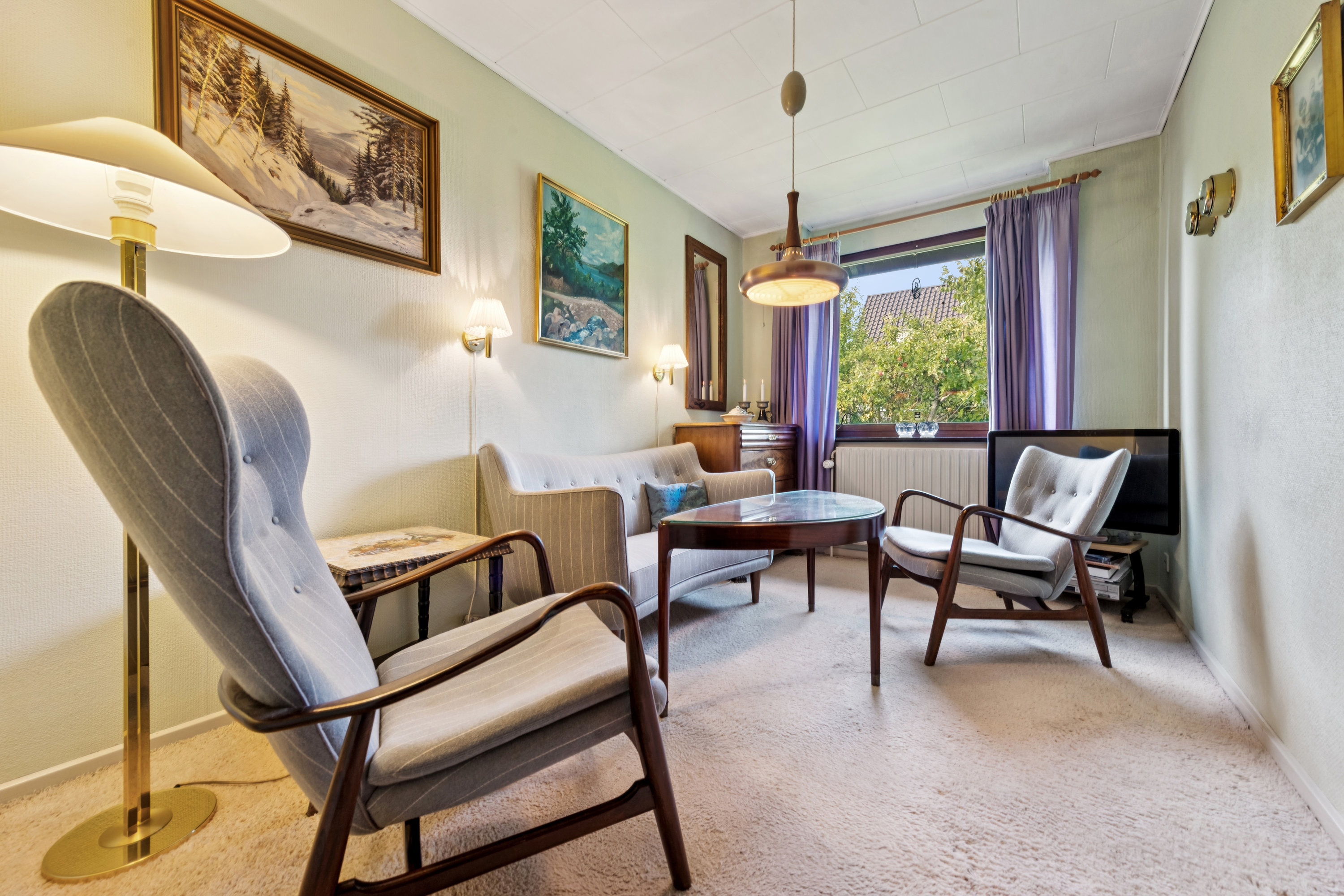 Fremhævet stue billede i fuldskærmstilstand. Billede af Dorphs Alle 51, 2630 Taastrup