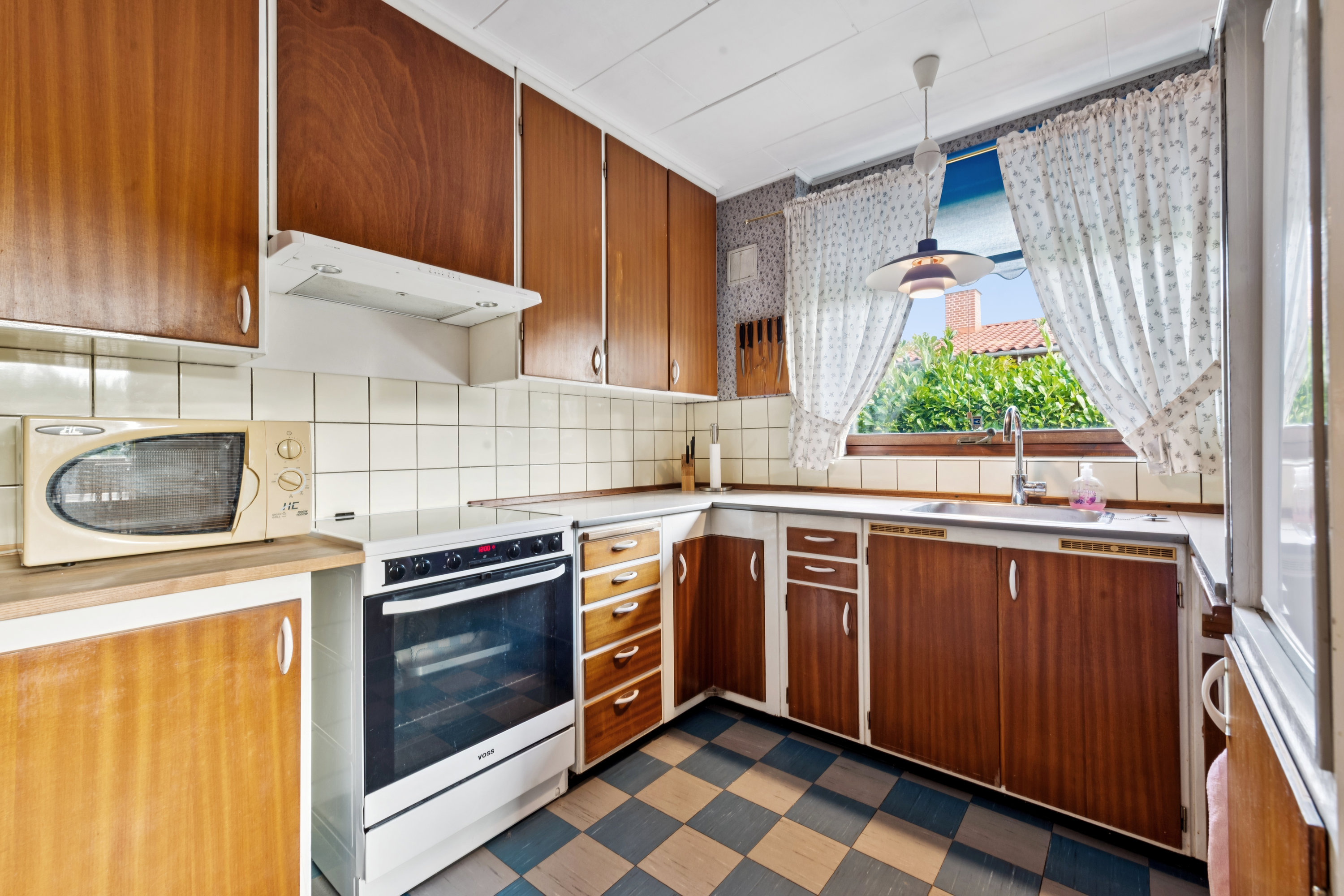 Fremhævet køkken billede i fuldskærmstilstand. Billede af Dorphs Alle 51, 2630 Taastrup