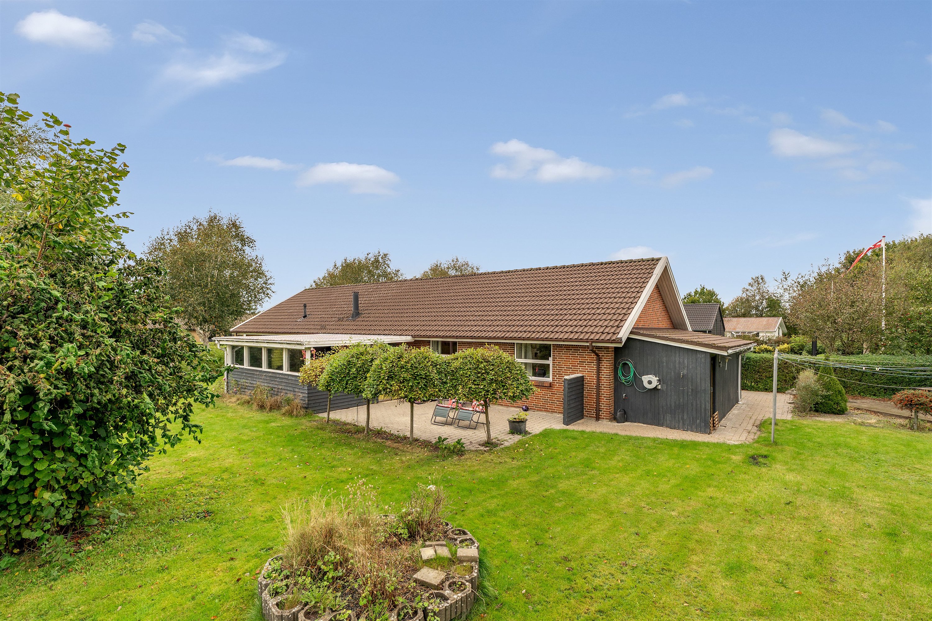 Miniaturebillede 1: ejendommen. Billede af Markskellet 75, 7190 Billund