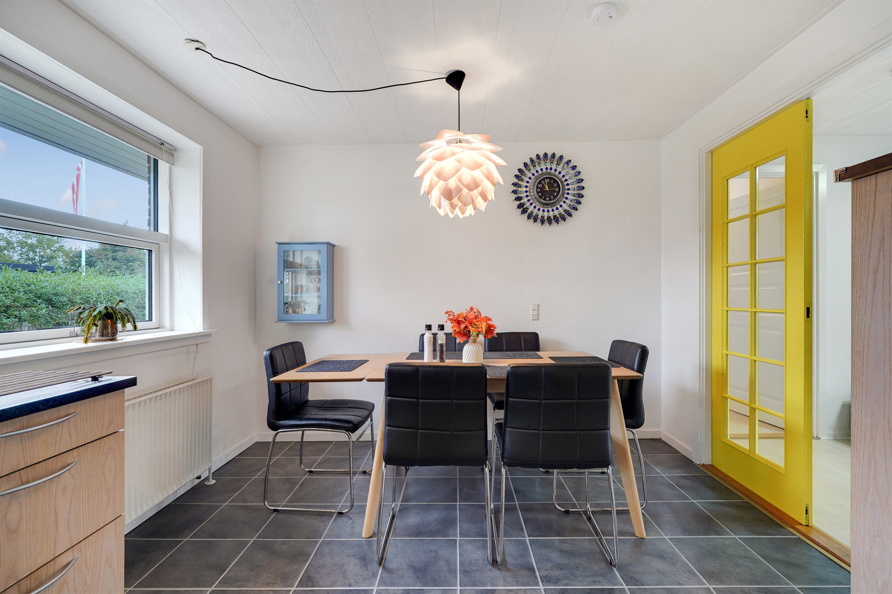 Fremhævet køkken billede i fuldskærmstilstand. Billede af Markskellet 75, 7190 Billund