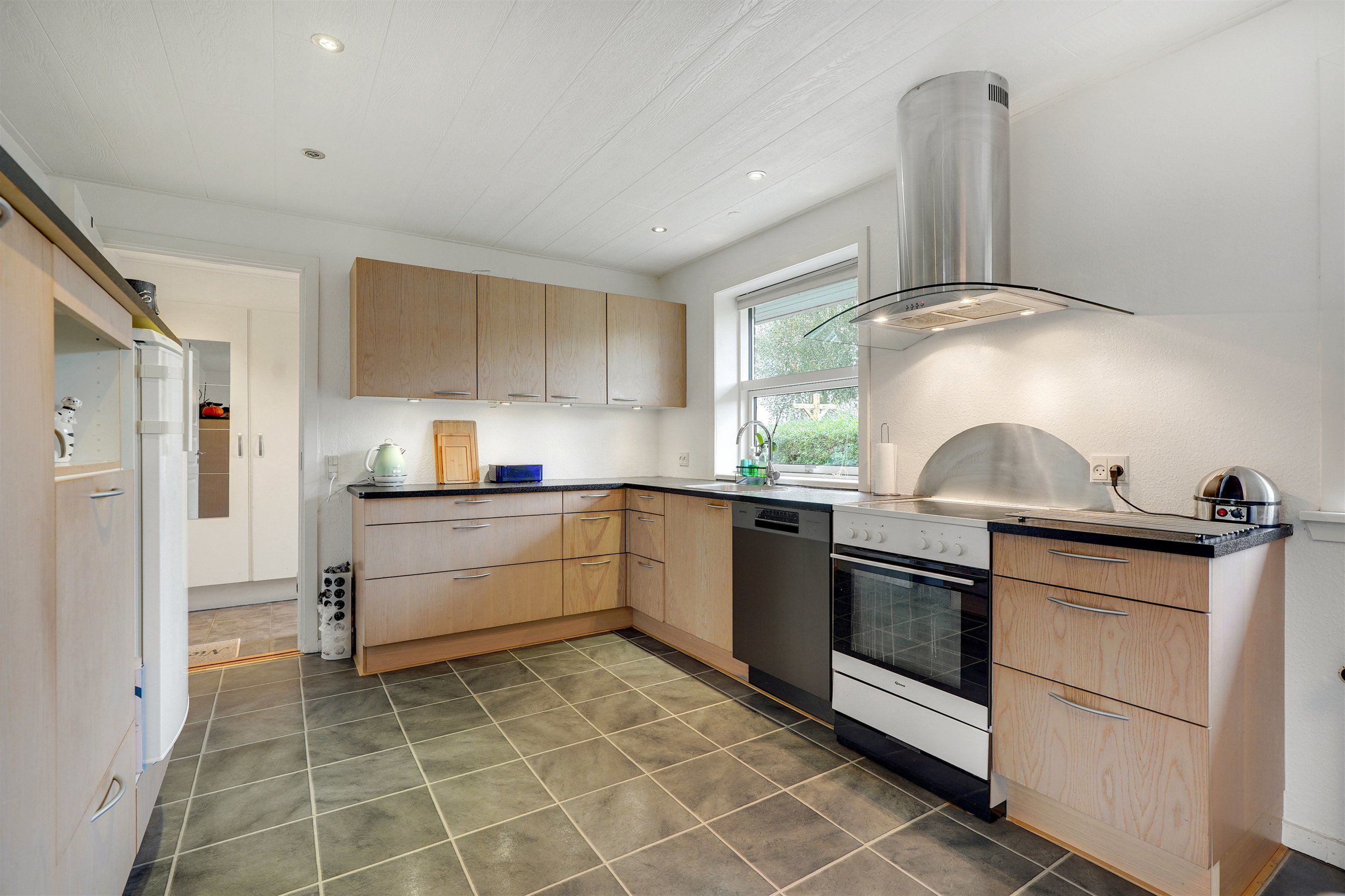 Miniaturebillede 2: køkken. Billede af Markskellet 75, 7190 Billund