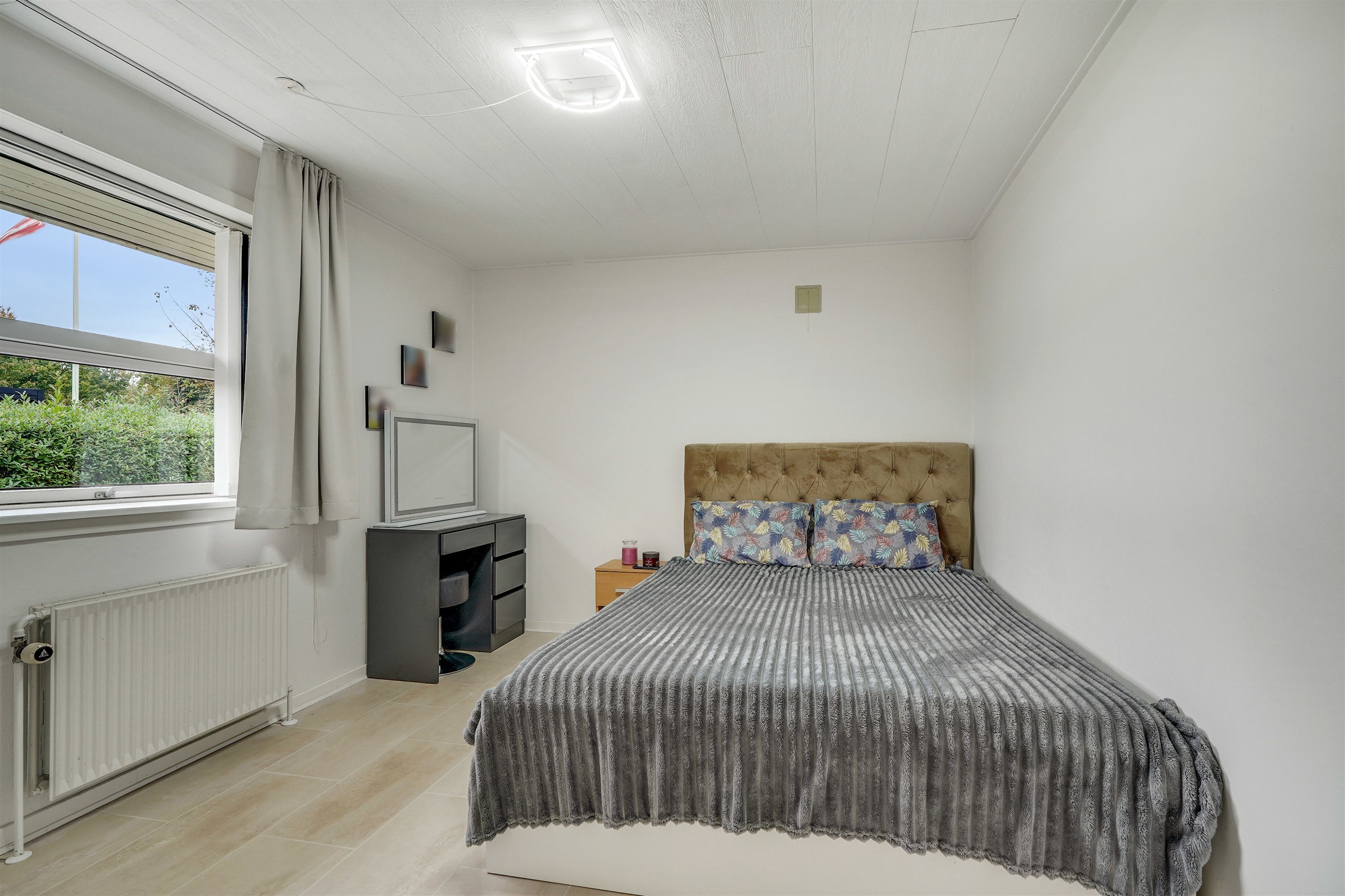 Fremhævet soveværelse billede i fuldskærmstilstand. Billede af Markskellet 75, 7190 Billund