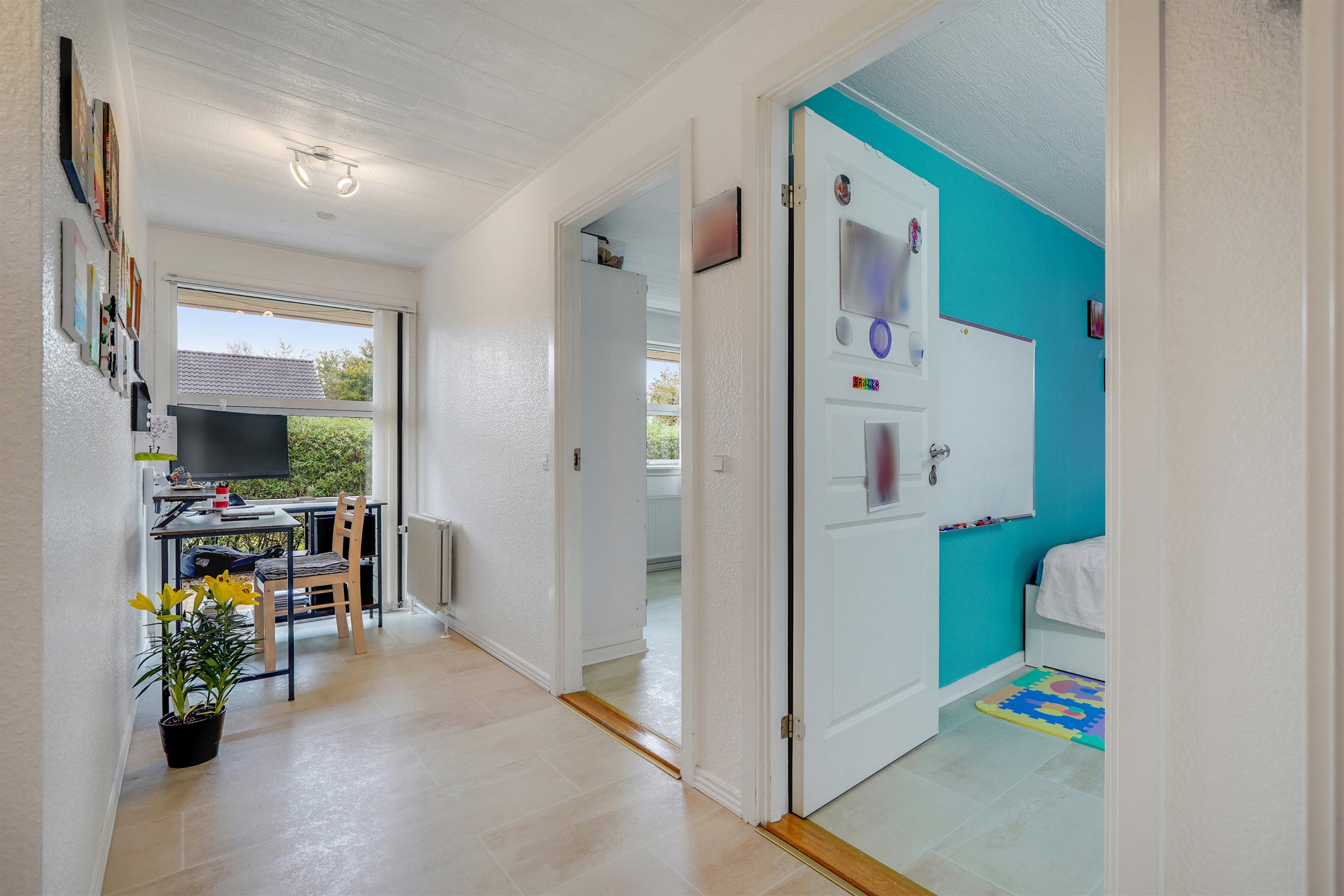 Fremhævet gang billede i fuldskærmstilstand. Billede af Markskellet 75, 7190 Billund