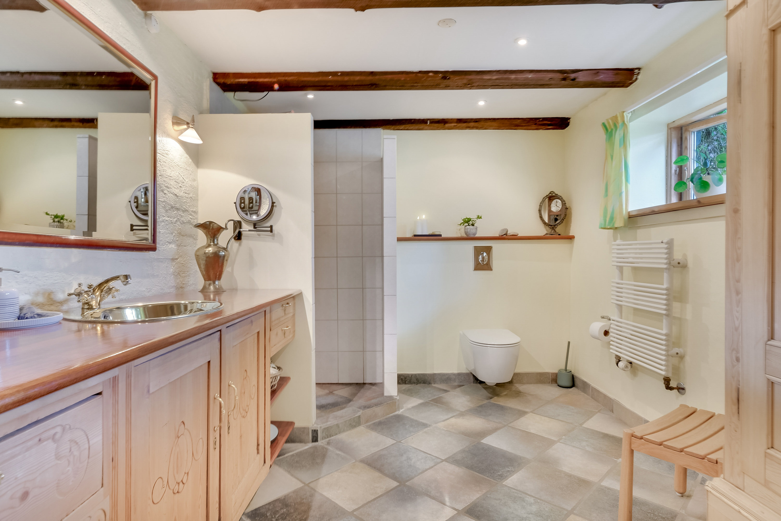 Fremhævet badeværelse billede i fuldskærmstilstand. Billede af Ny Møllevej 21, 5500 Middelfart