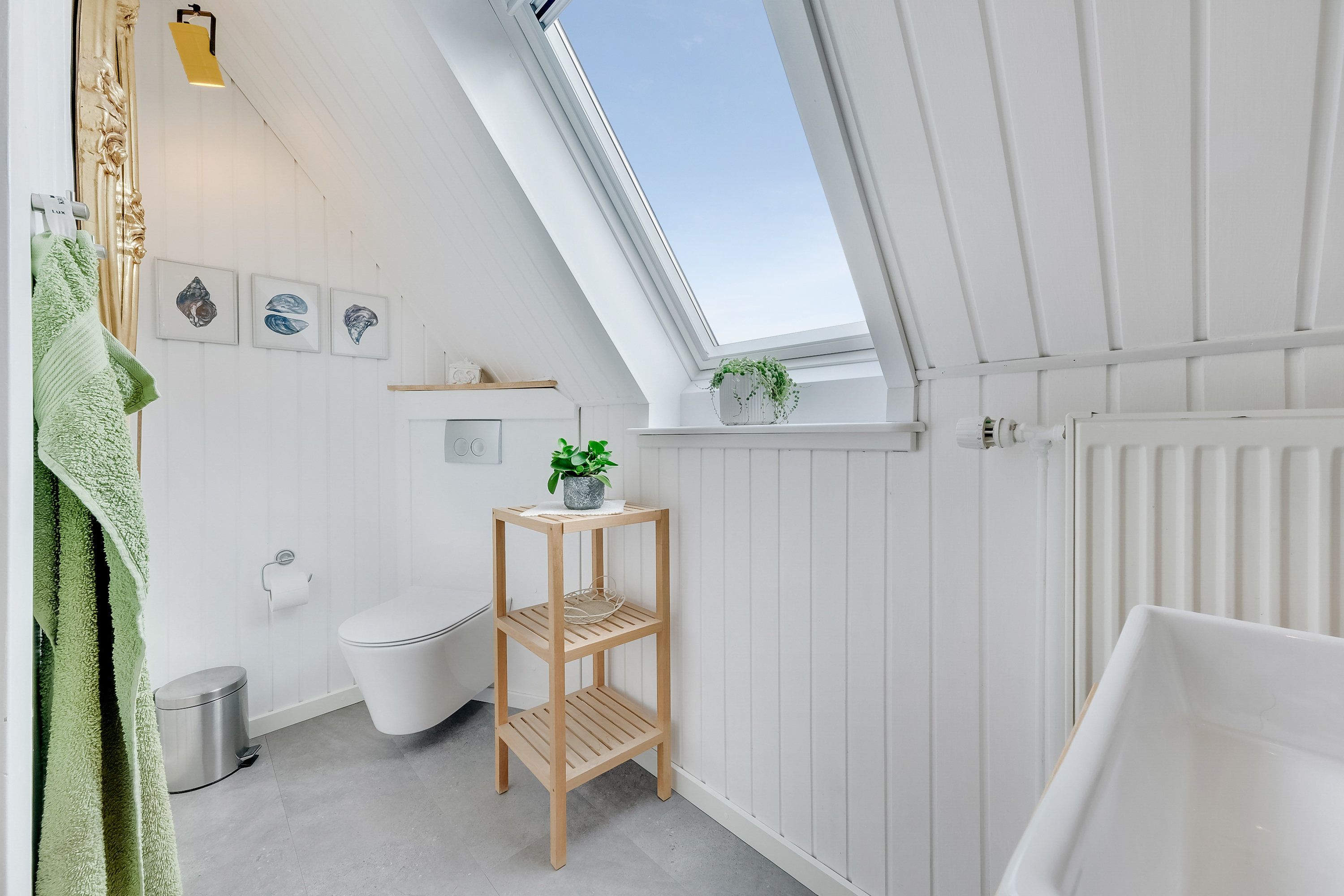 Fremhævet badeværelse billede i fuldskærmstilstand. Billede af Ny Møllevej 21, 5500 Middelfart