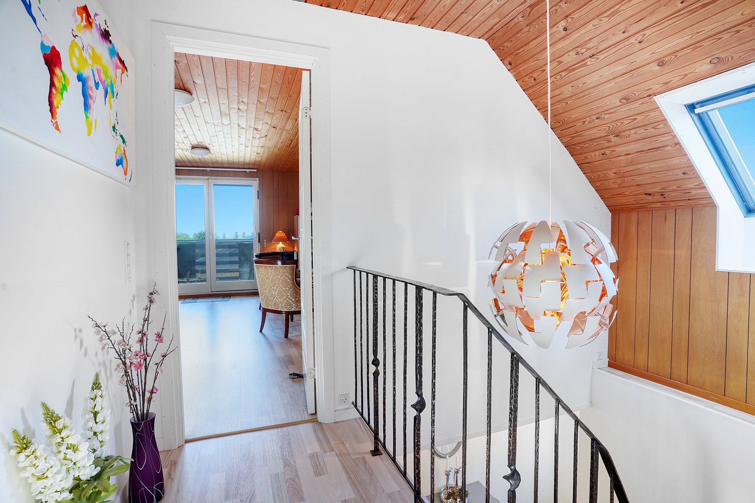 Fremhævet 1. sal billede i fuldskærmstilstand. Billede af Rosenalle 7, 3320 Skævinge