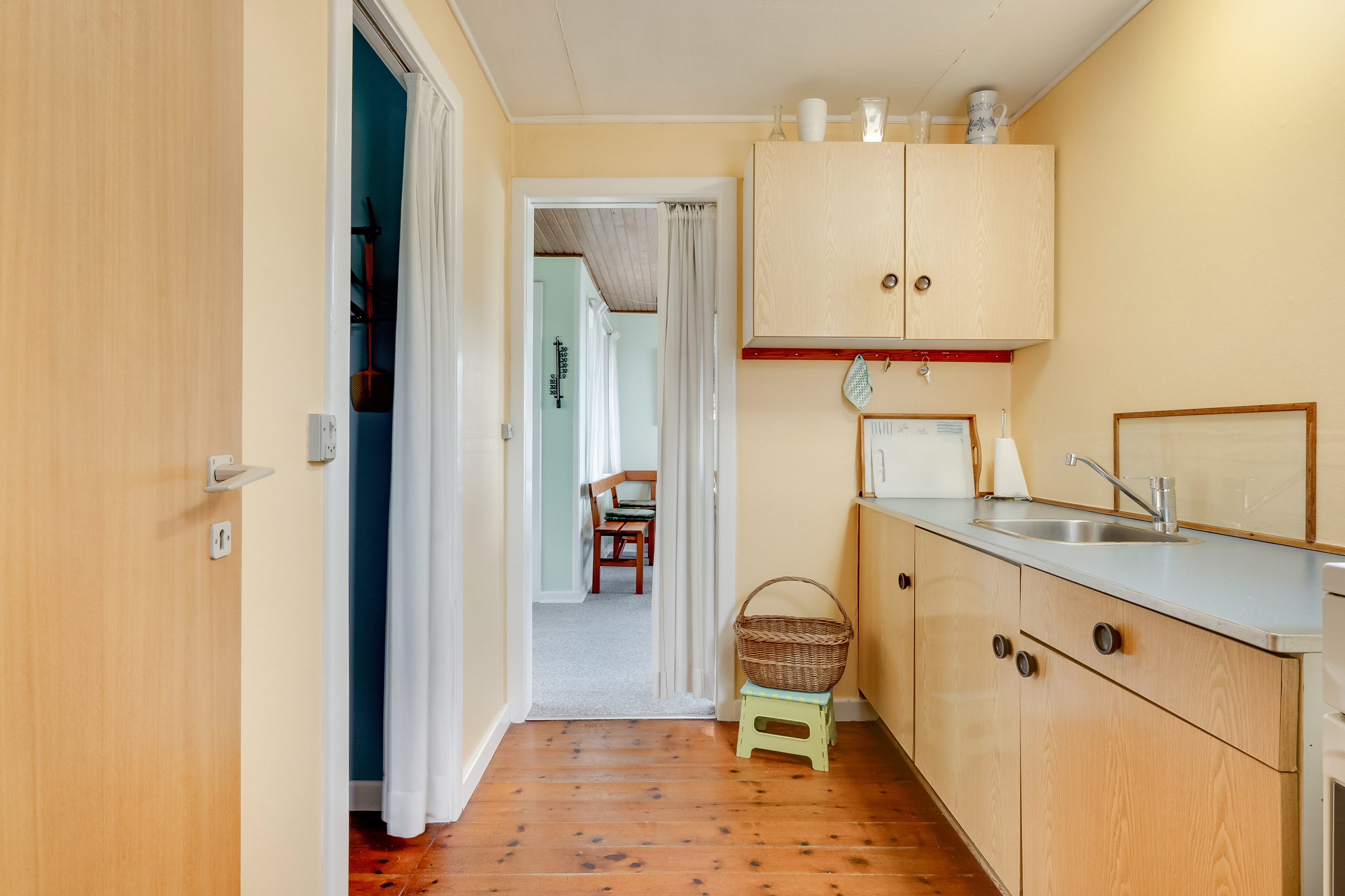 Fremhævet køkken billede i fuldskærmstilstand. Billede af Dæmningen 3, Strib, 5500 Middelfart