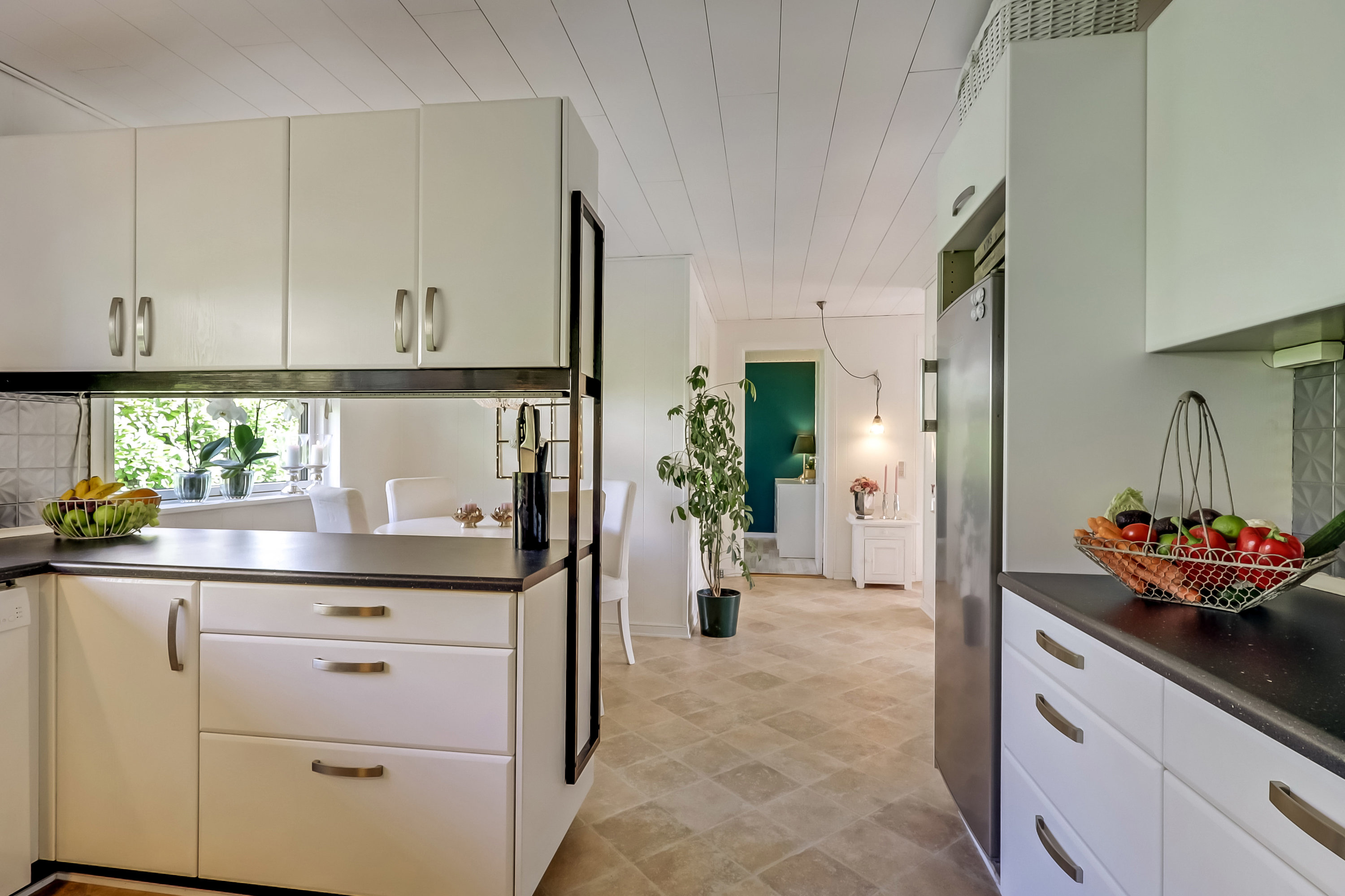 Fremhævet køkken billede i fuldskærmstilstand. Billede af Kobberbæksvej 99, 5700 Svendborg