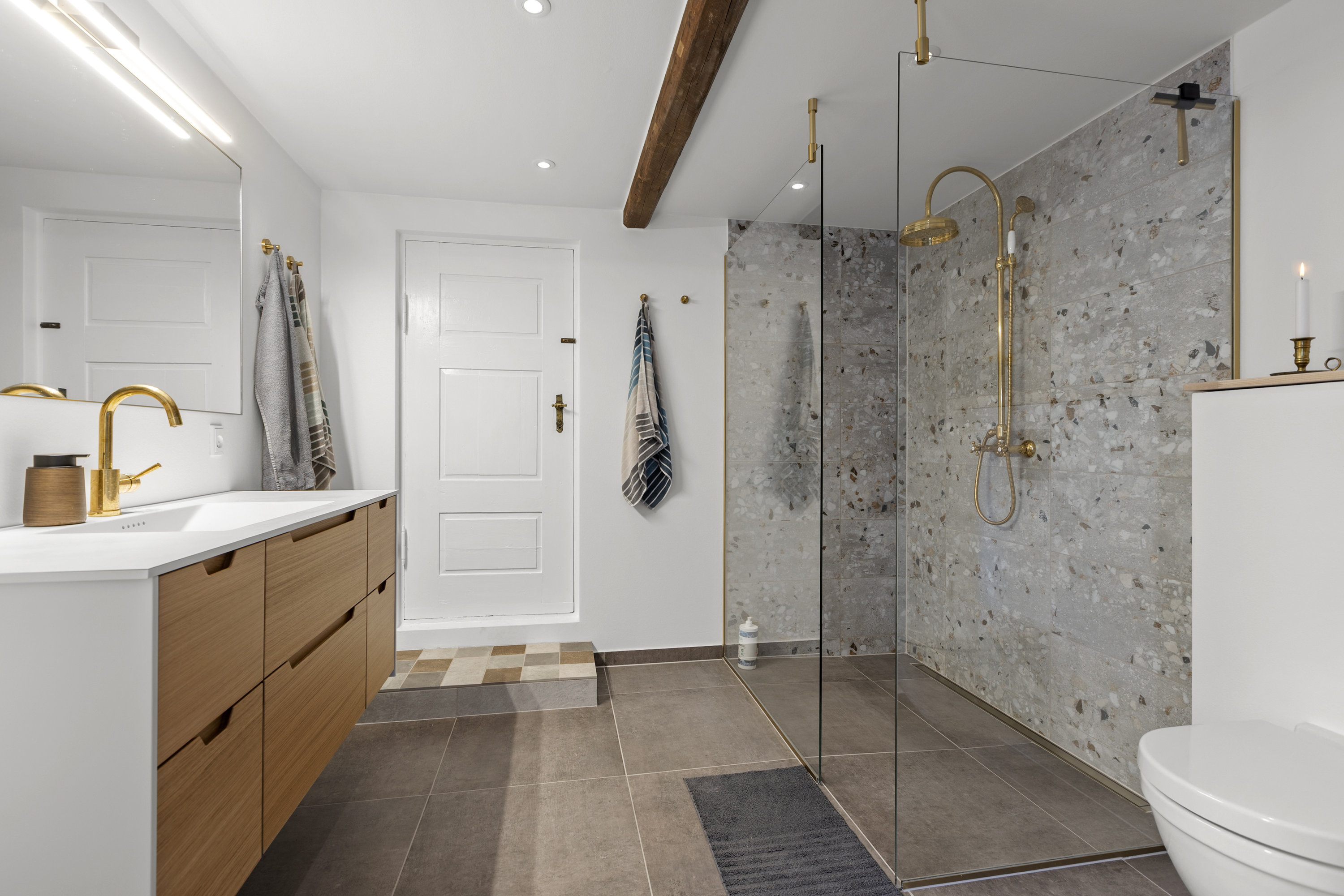 Fremhævet badeværelse billede i fuldskærmstilstand. Billede af Vestervej 27, Vejleby, 4050 Skibby