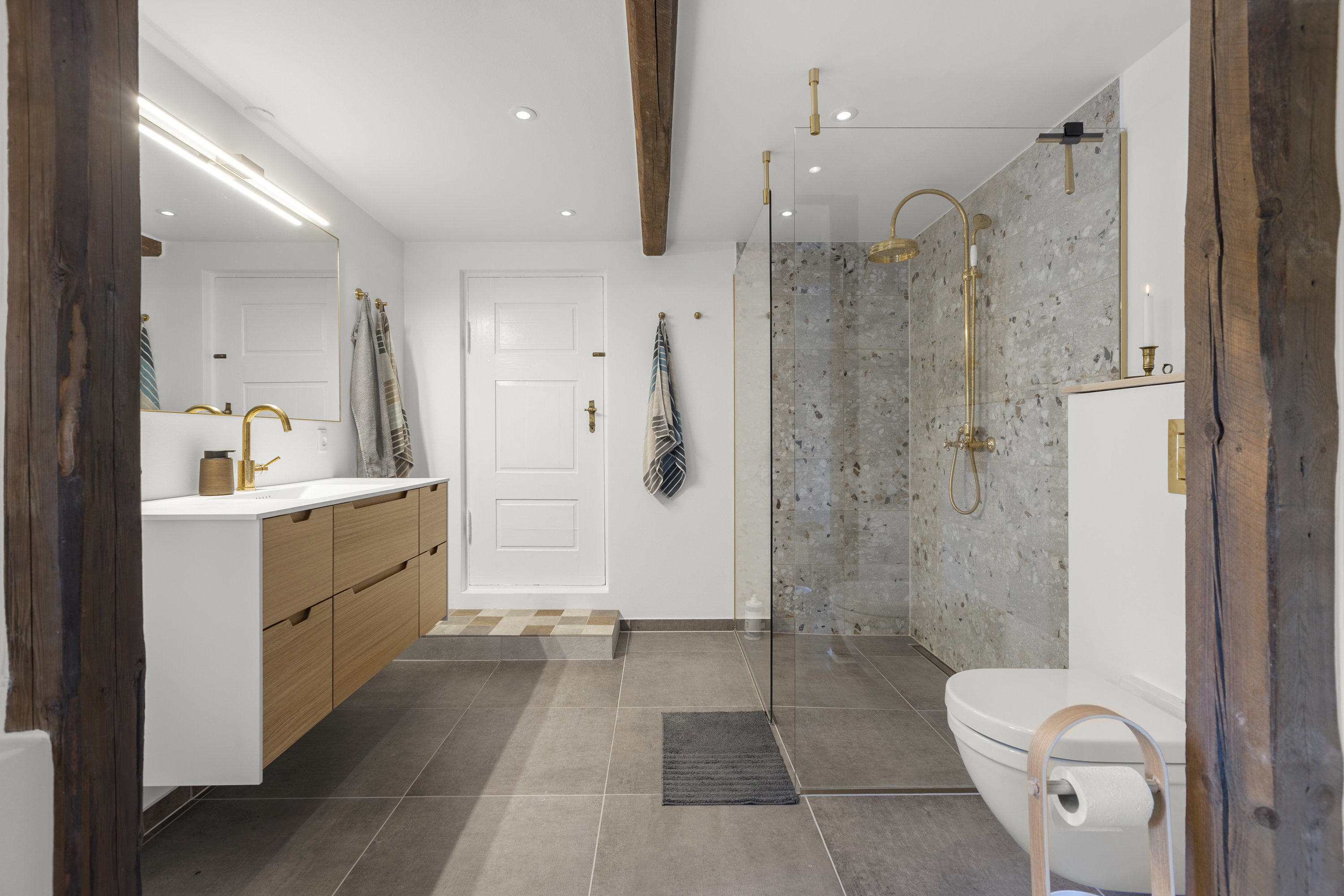 Fremhævet badeværelse billede i fuldskærmstilstand. Billede af Vestervej 27, Vejleby, 4050 Skibby