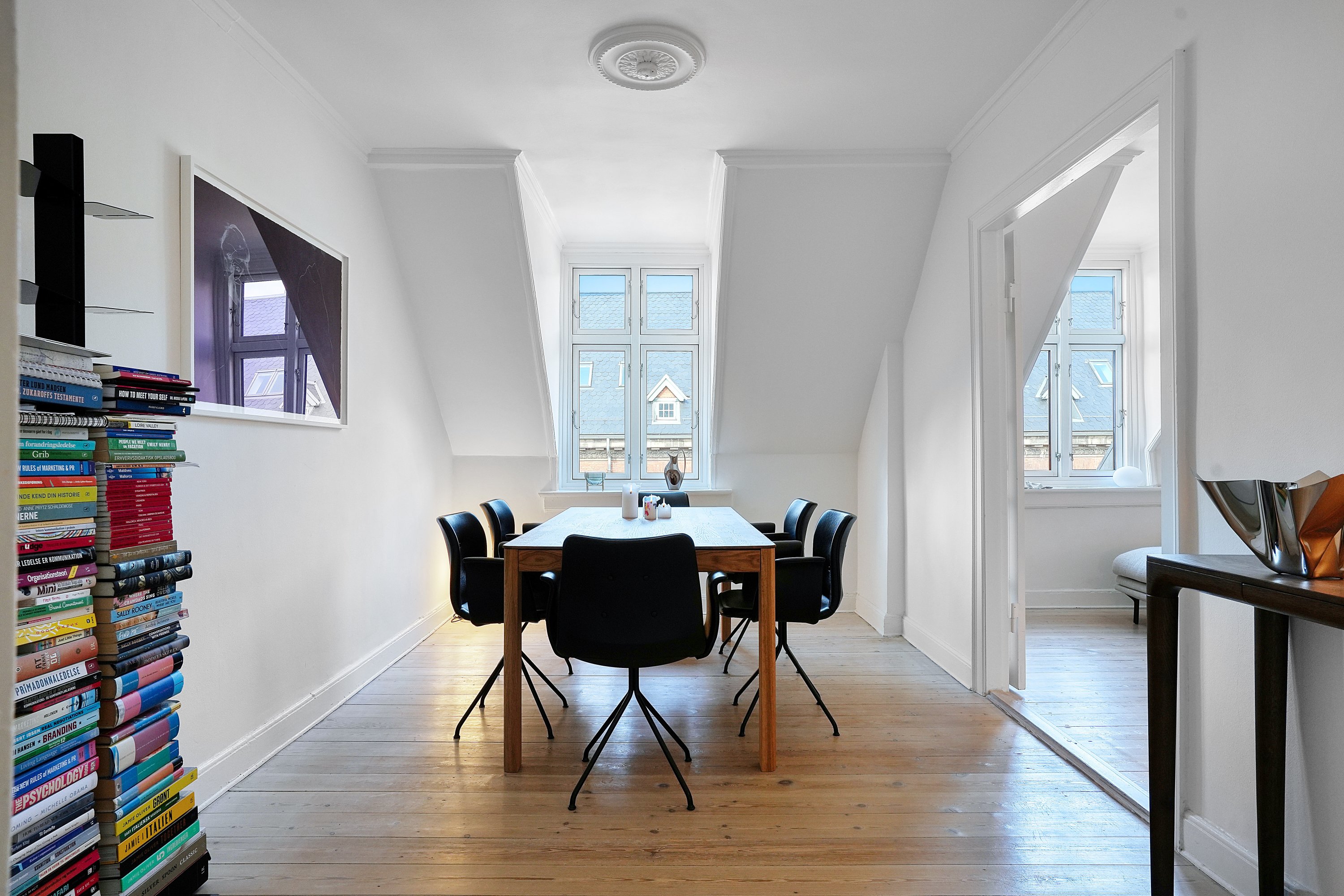 Fremhævet spisestue billede i fuldskærmstilstand. Billede af Holsteinsgade 42, 5. tv., 2100 København Ø