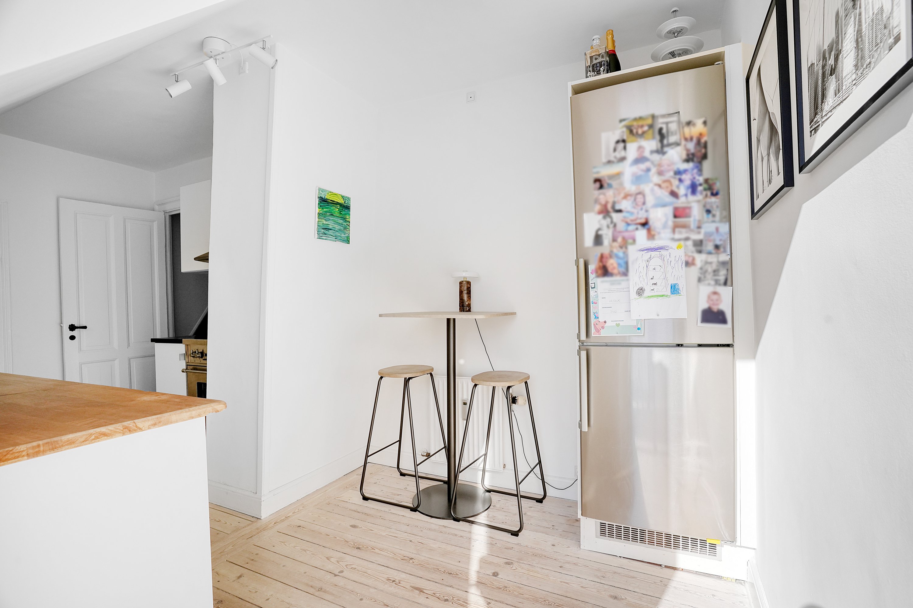 Fremhævet køkken billede i fuldskærmstilstand. Billede af Holsteinsgade 42, 5. tv., 2100 København Ø