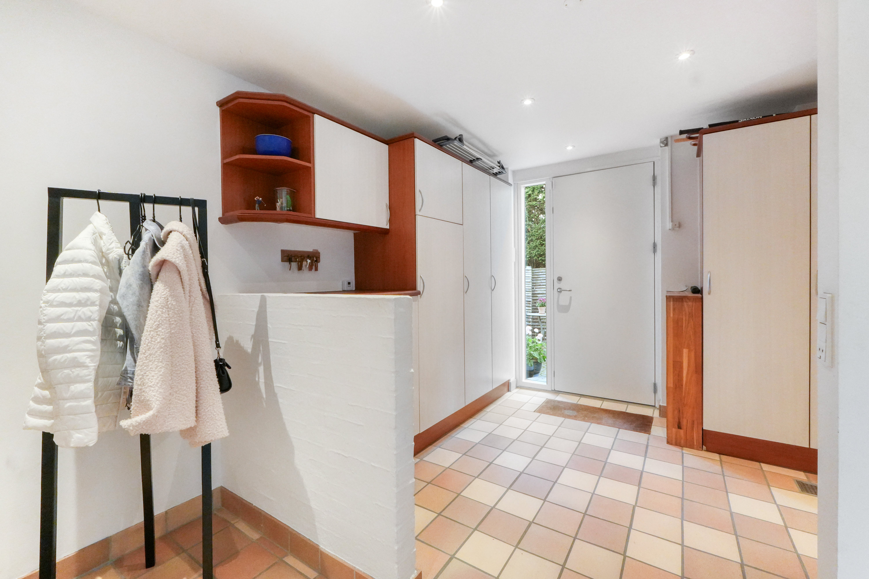 Fremhævet andet billede i fuldskærmstilstand. Billede af Sjælsøvej 57, 3460 Birkerød