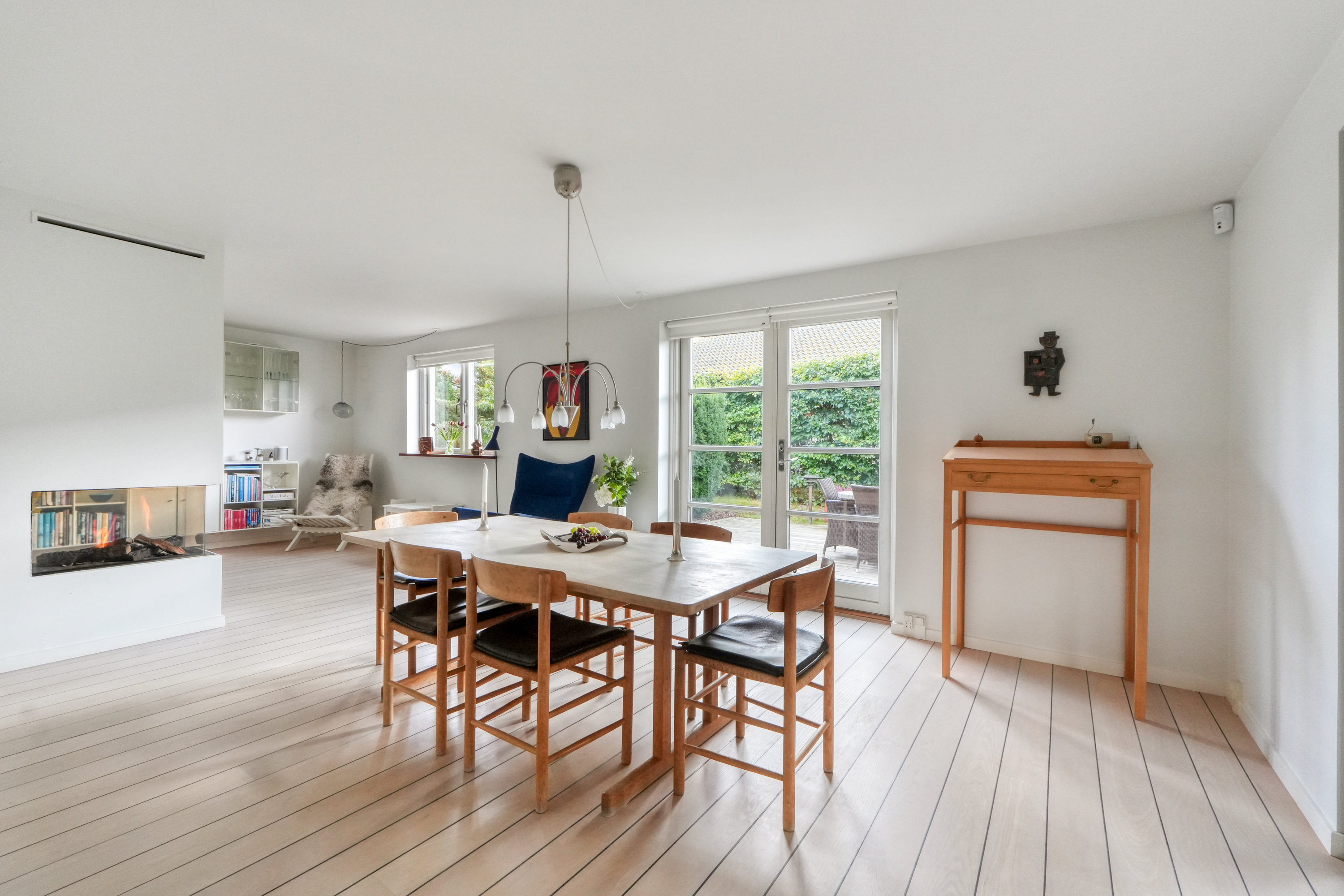 Fremhævet andet billede i fuldskærmstilstand. Billede af Sjælsøvej 57, 3460 Birkerød