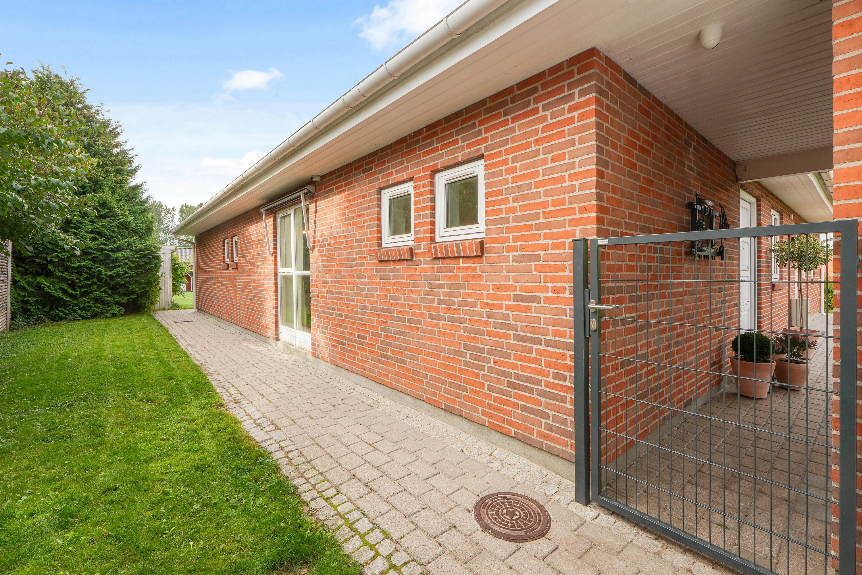 Fremhævet andet billede i fuldskærmstilstand. Billede af Lerholmvej 29, 2750 Ballerup