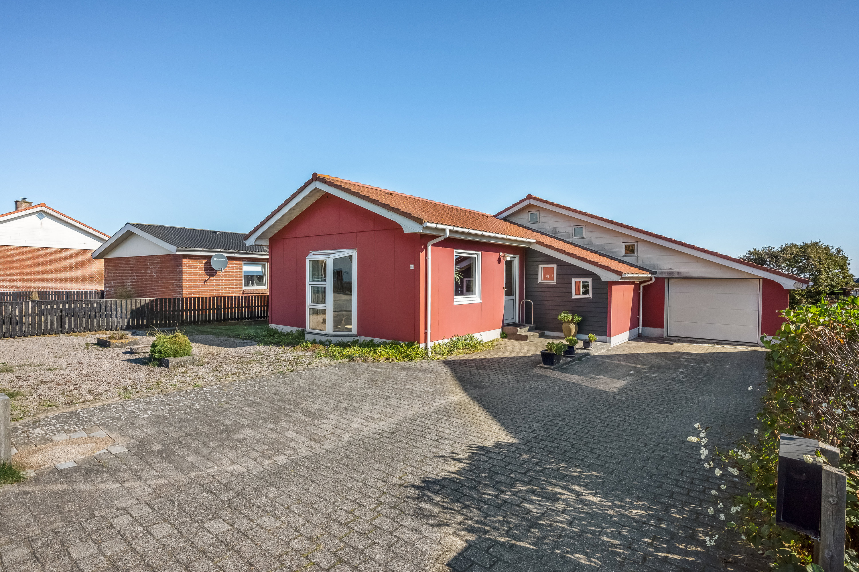 Fremhævet ejendommen billede i fuldskærmstilstand. Billede af Nørregade 8, 6960 Hvide Sande