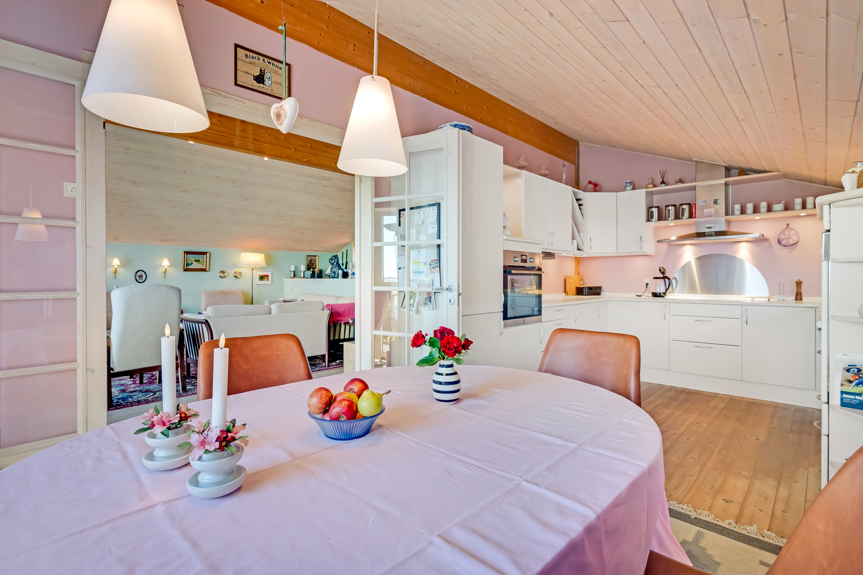 Fremhævet køkken billede i fuldskærmstilstand. Billede af Nørregade 8, 6960 Hvide Sande