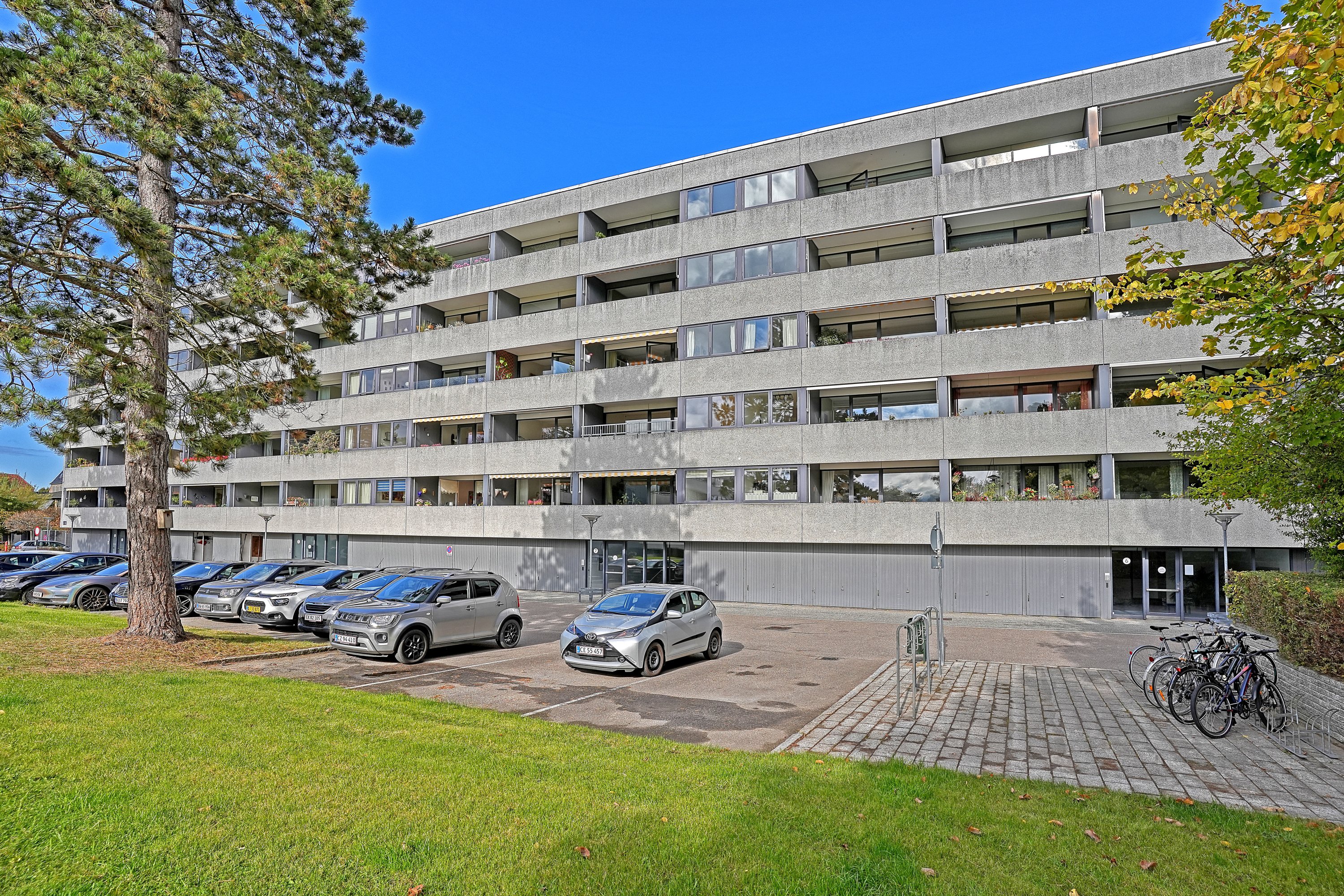 Fremhævet ejendommen billede i fuldskærmstilstand. Billede af Hørsholm Park 7, 5. tv., 2970 Hørsholm