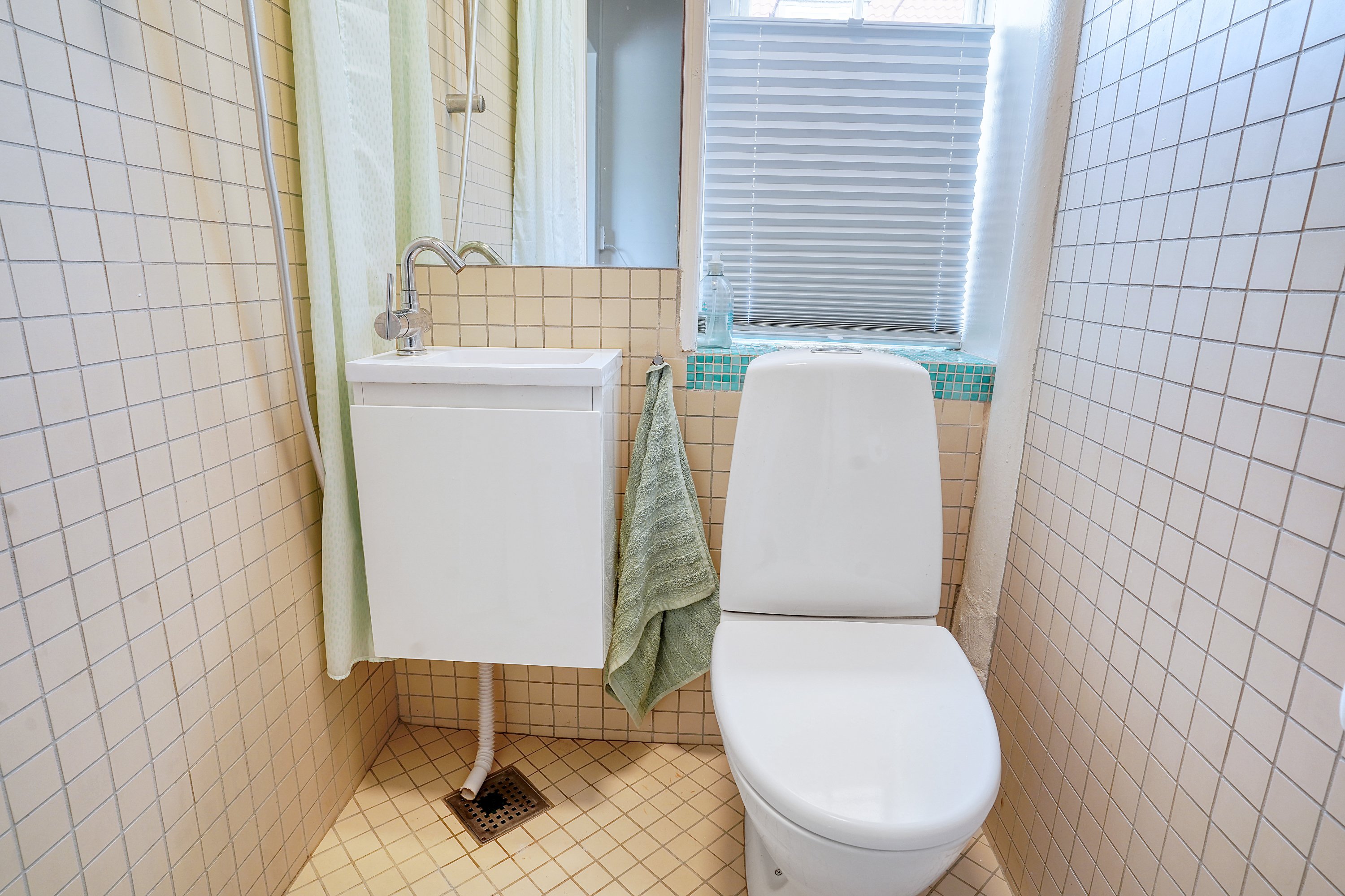 Fremhævet badeværelse billede i fuldskærmstilstand. Billede af Bragesvej 7, 1. tv., 3000 Helsingør