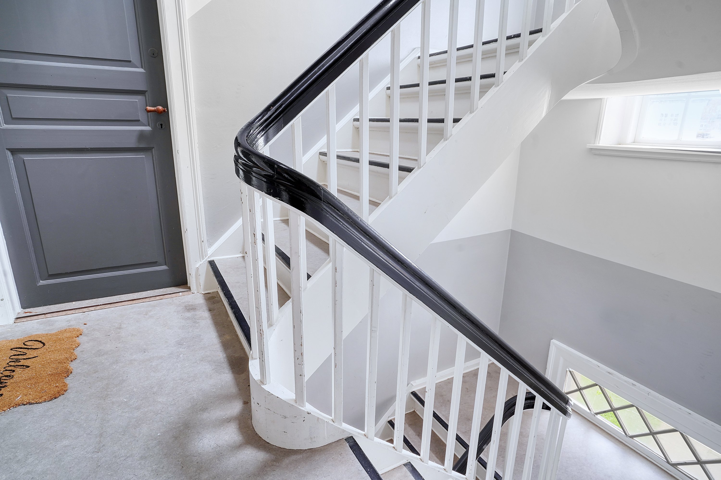 Fremhævet trappe billede i fuldskærmstilstand. Billede af Bragesvej 7, 1. tv., 3000 Helsingør