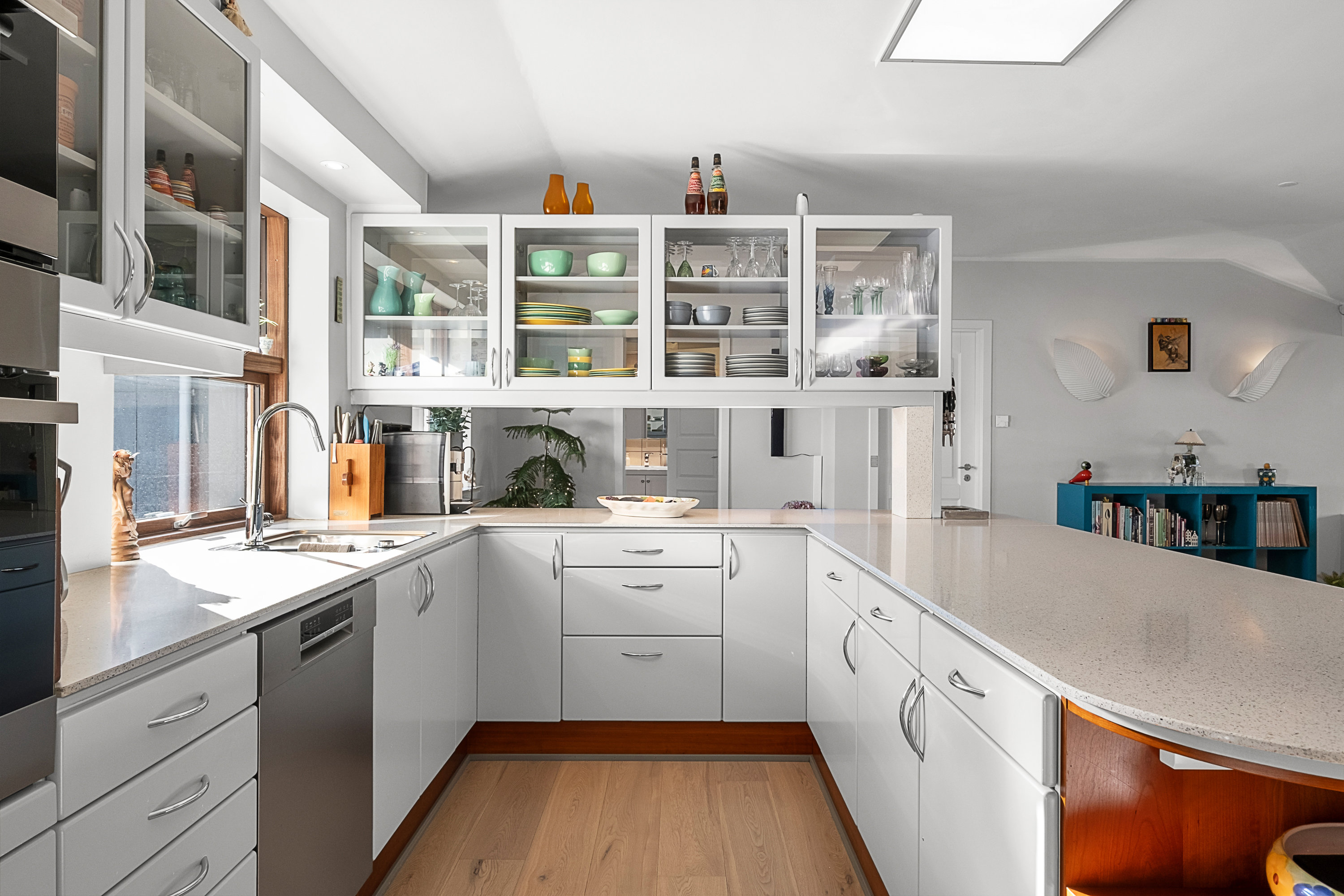 Fremhævet køkken billede i fuldskærmstilstand. Billede af Åvangen 2, 8520 Lystrup