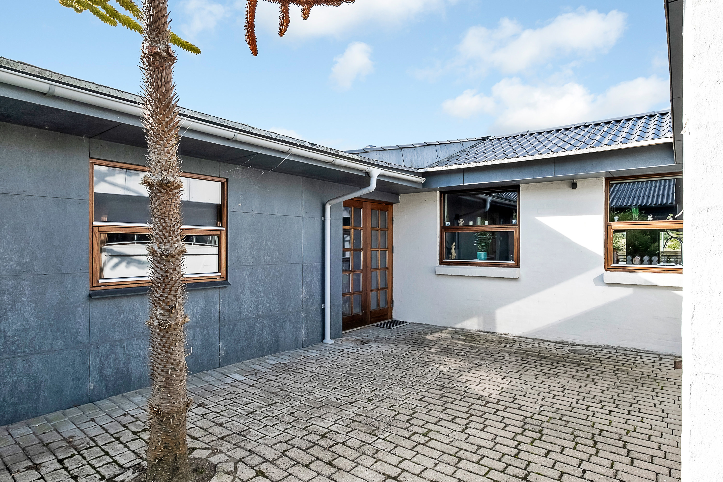 Fremhævet terrasse billede i fuldskærmstilstand. Billede af Åvangen 2, 8520 Lystrup