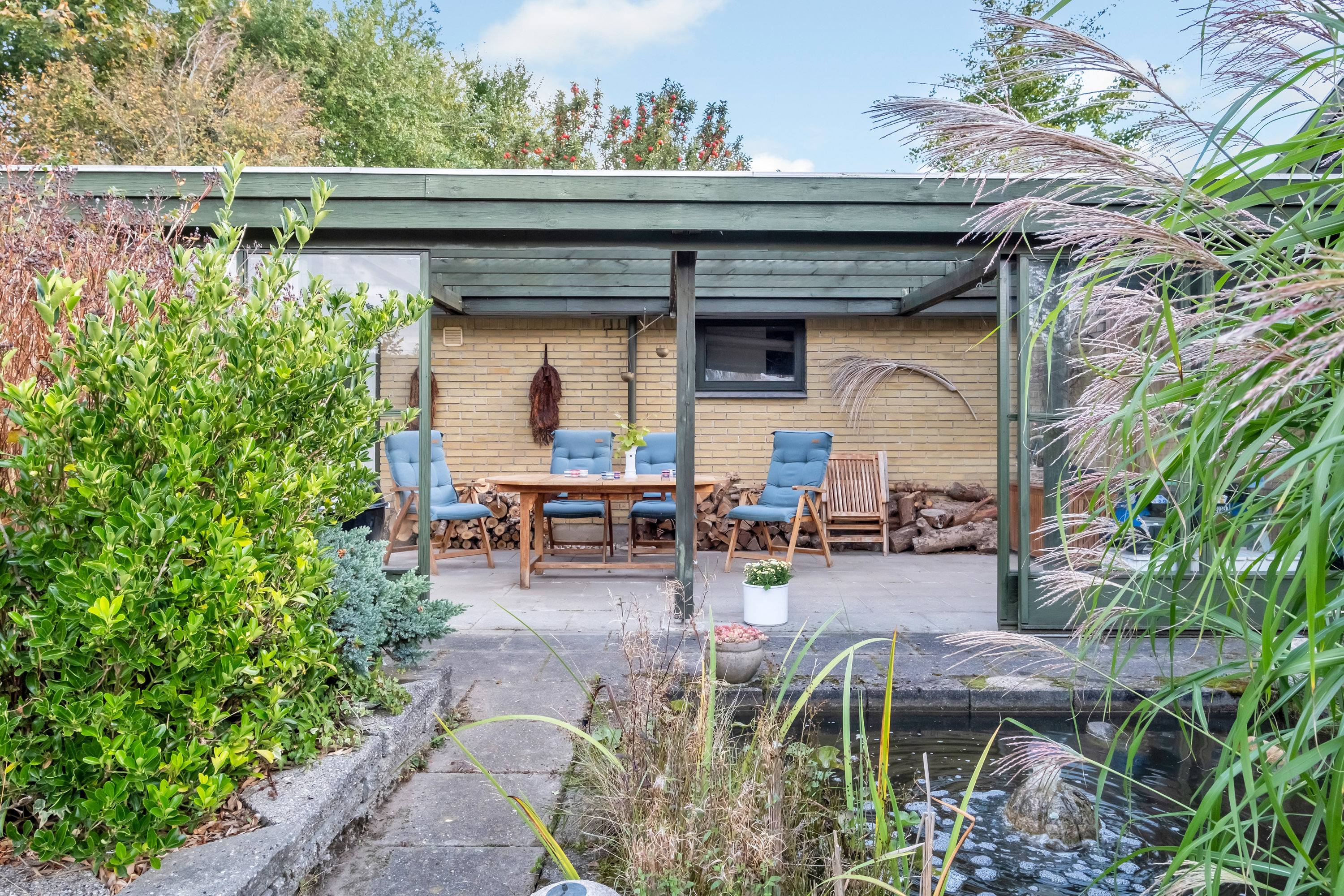 Fremhævet overdækket terrasse billede i fuldskærmstilstand. Billede af Hyldehaven 49, 8520 Lystrup