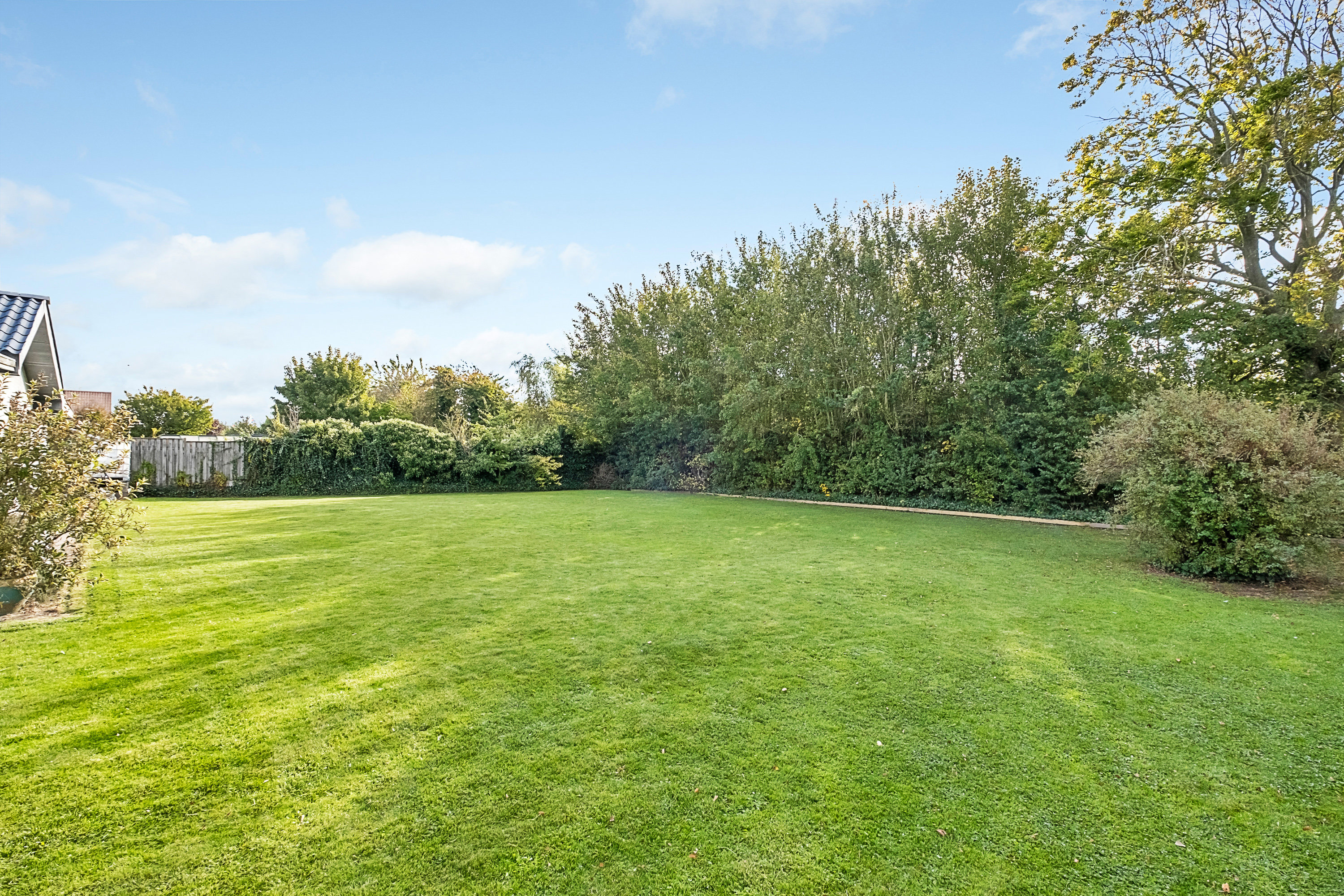 Fremhævet have billede i fuldskærmstilstand. Billede af Åvangen 2, 8520 Lystrup