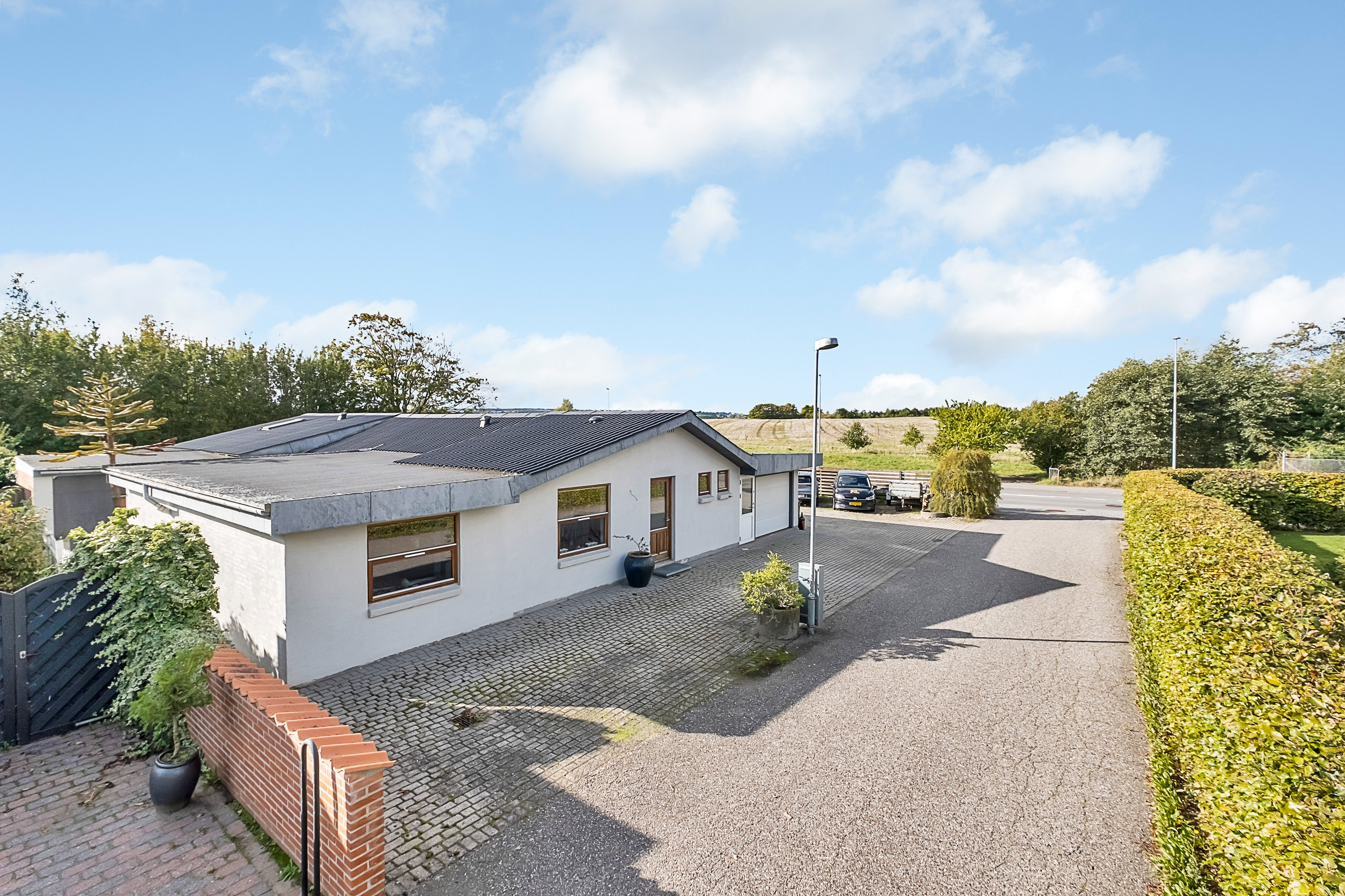 Miniaturebillede 1: facade. Billede af Åvangen 2, 8520 Lystrup