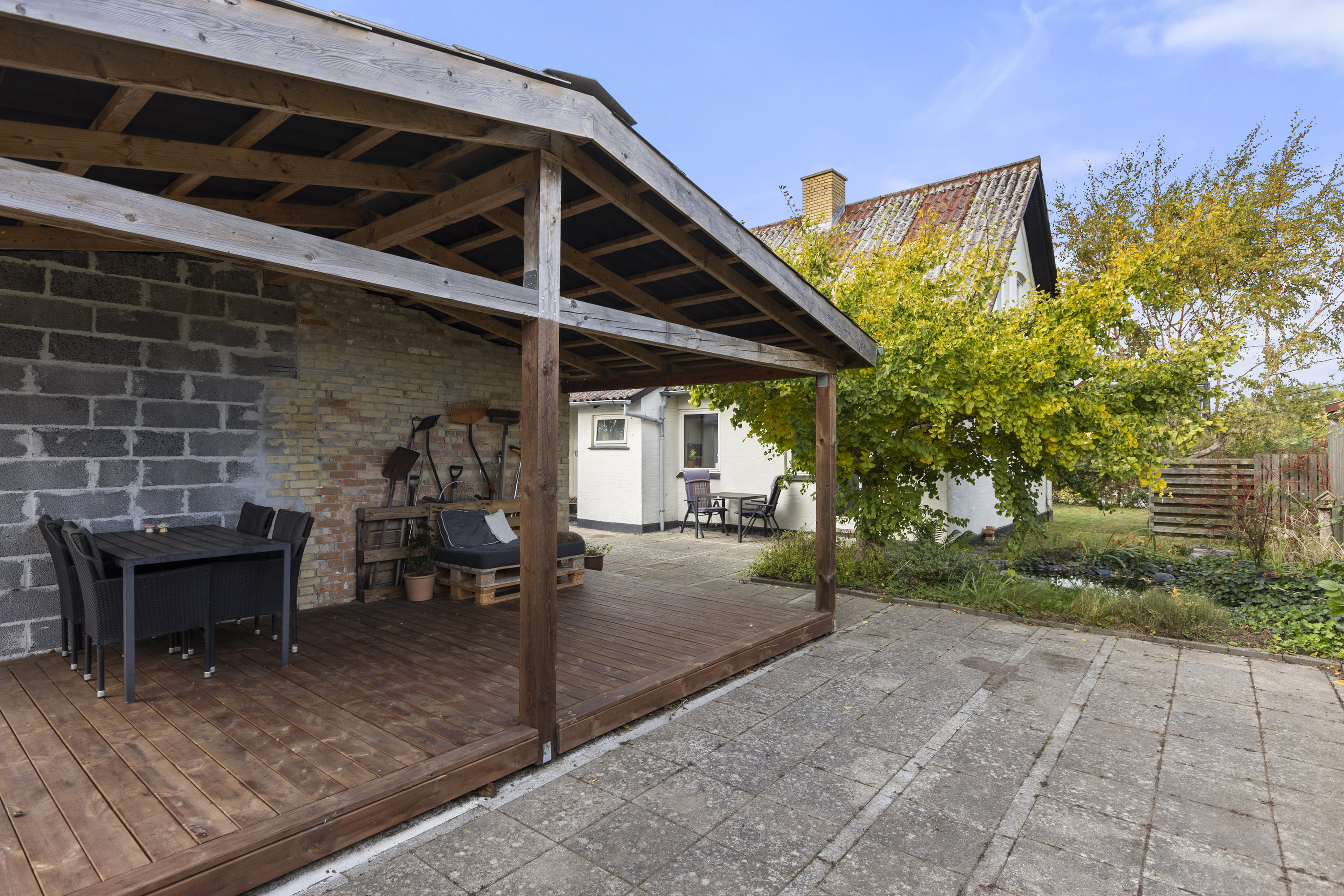 Fremhævet terrasse billede i fuldskærmstilstand. Billede af Holbækvej 14, 4400 Kalundborg