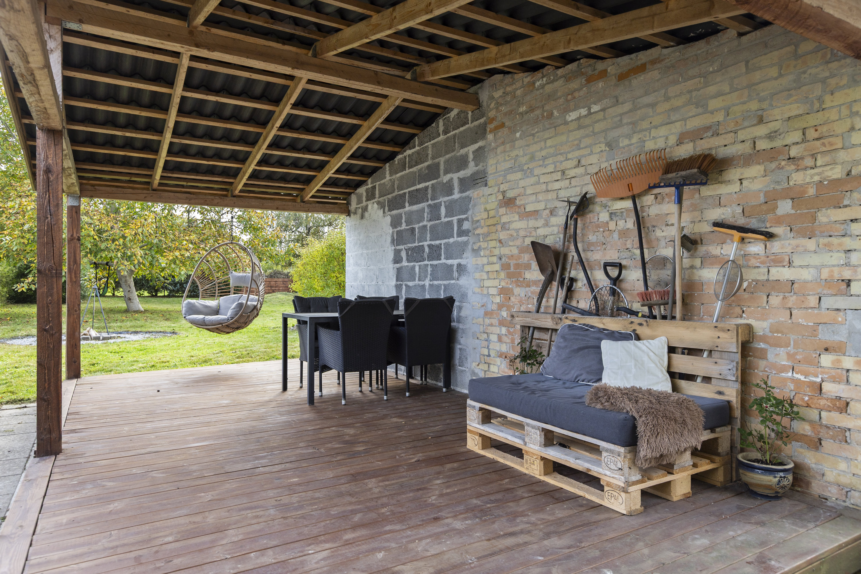 Fremhævet terrasse billede i fuldskærmstilstand. Billede af Holbækvej 14, 4400 Kalundborg