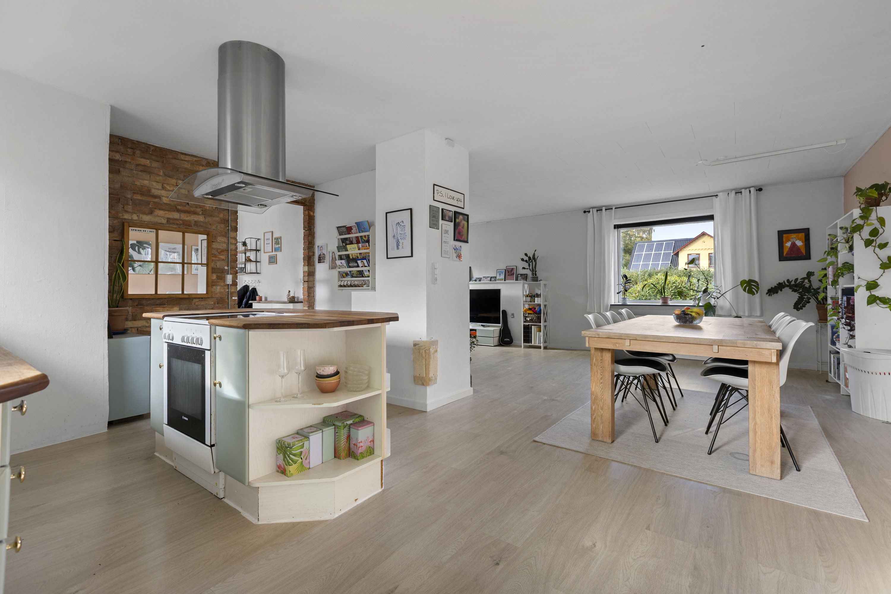 Fremhævet køkken billede i fuldskærmstilstand. Billede af Holbækvej 14, 4400 Kalundborg