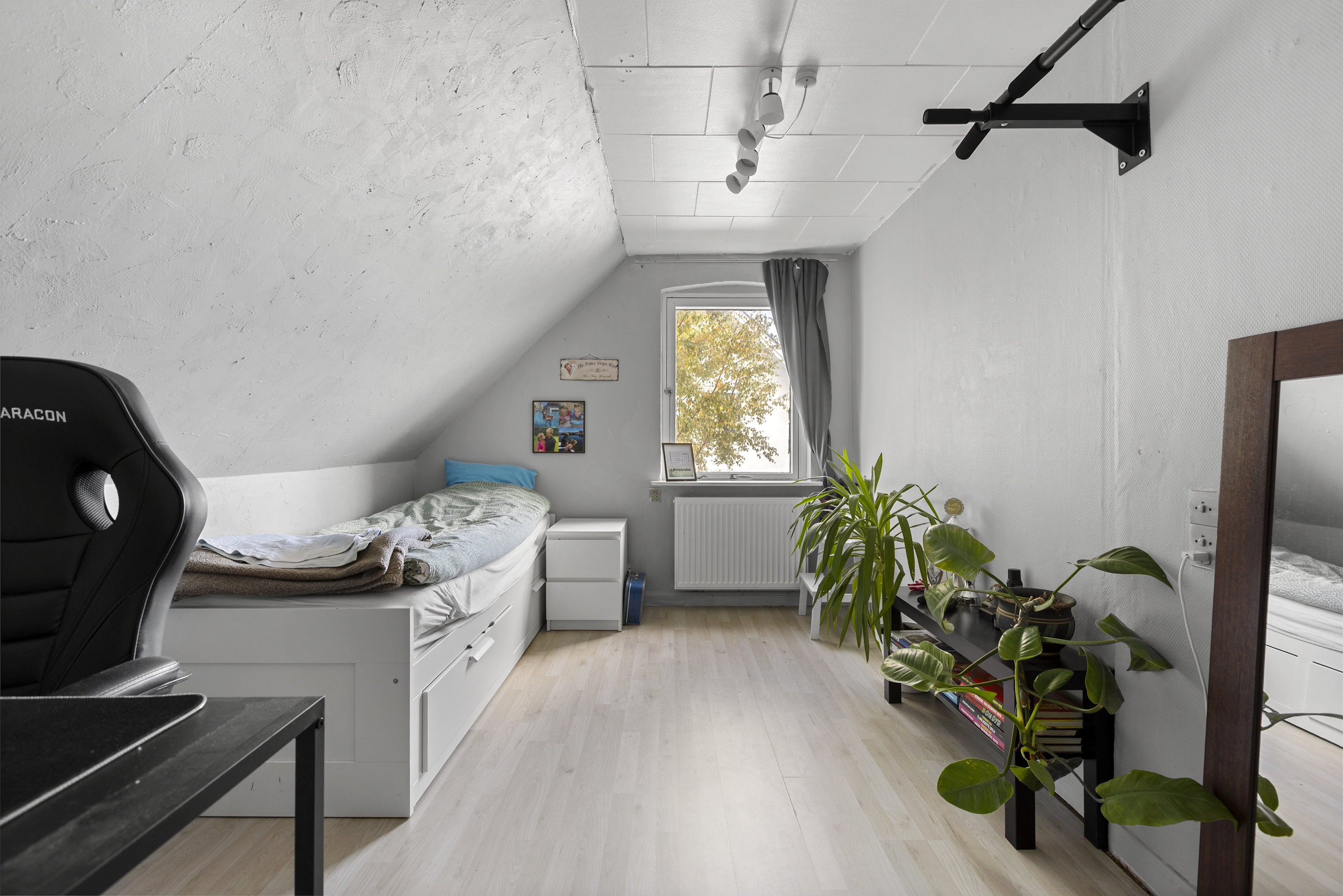 Fremhævet værelse billede i fuldskærmstilstand. Billede af Holbækvej 14, 4400 Kalundborg