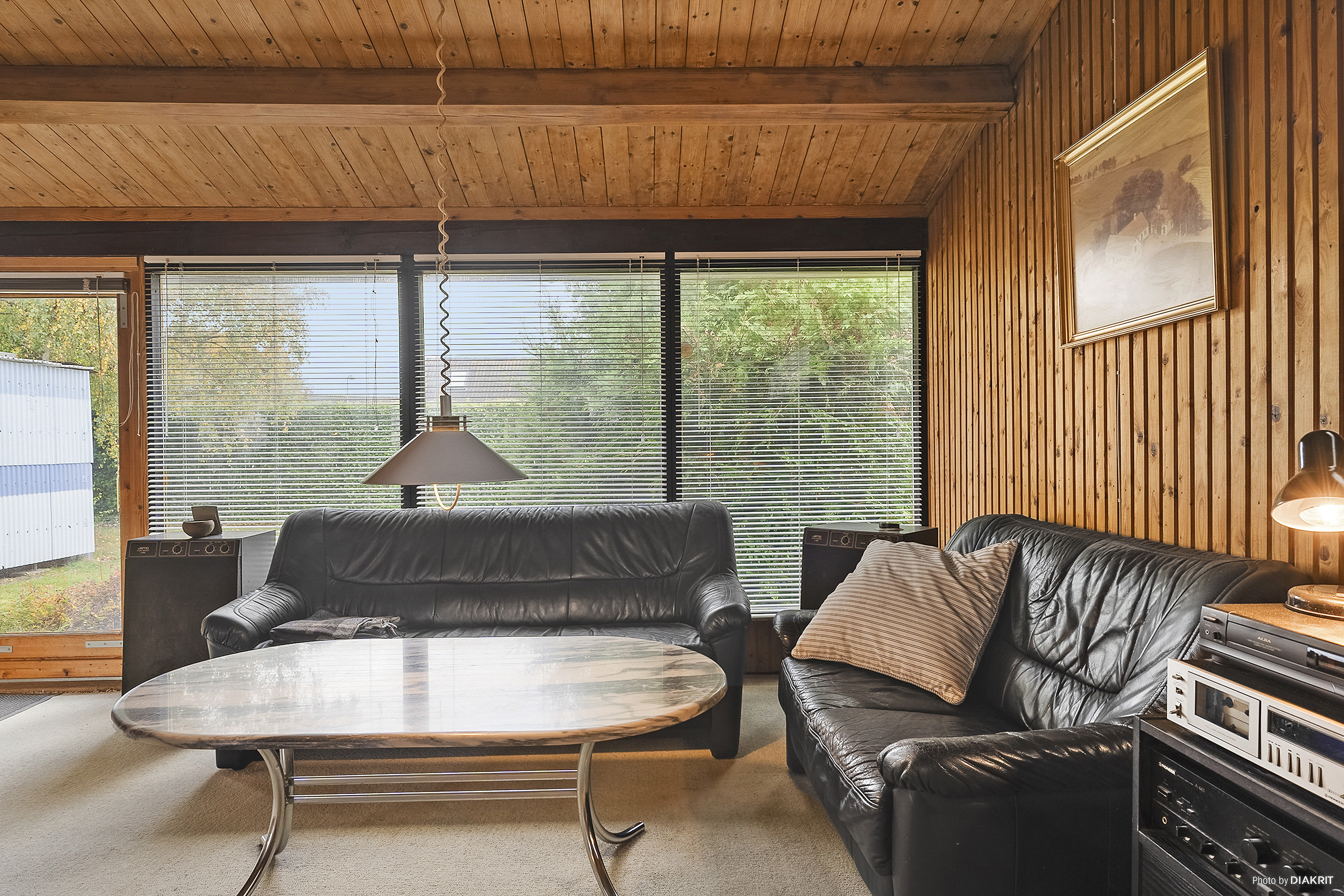 Fremhævet stue billede i fuldskærmstilstand. Billede af Magnoliavej 2, Strøby Egede, 4600 Køge