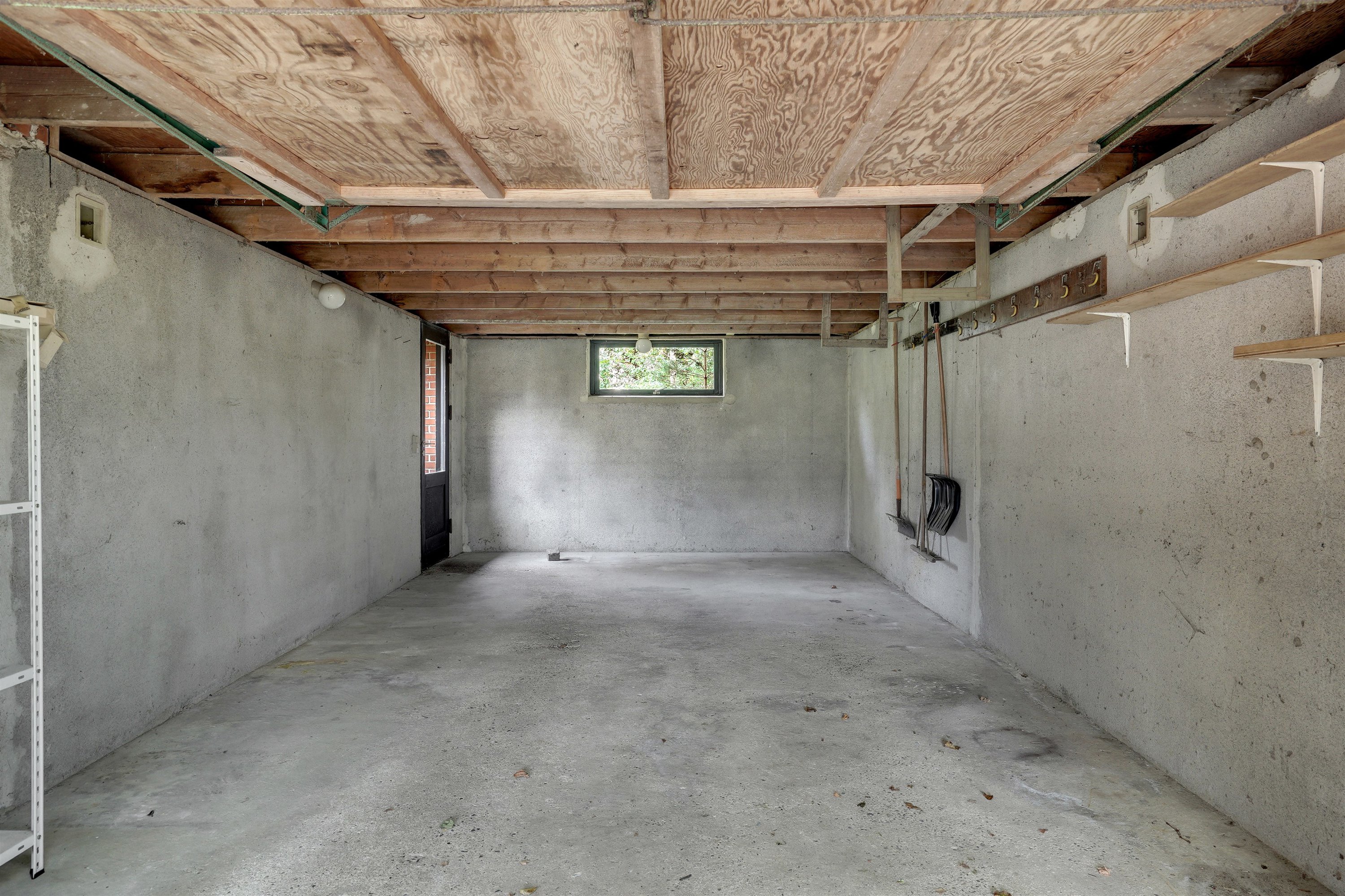 Fremhævet garage billede i fuldskærmstilstand. Billede af Mølleparken 109, 7190 Billund