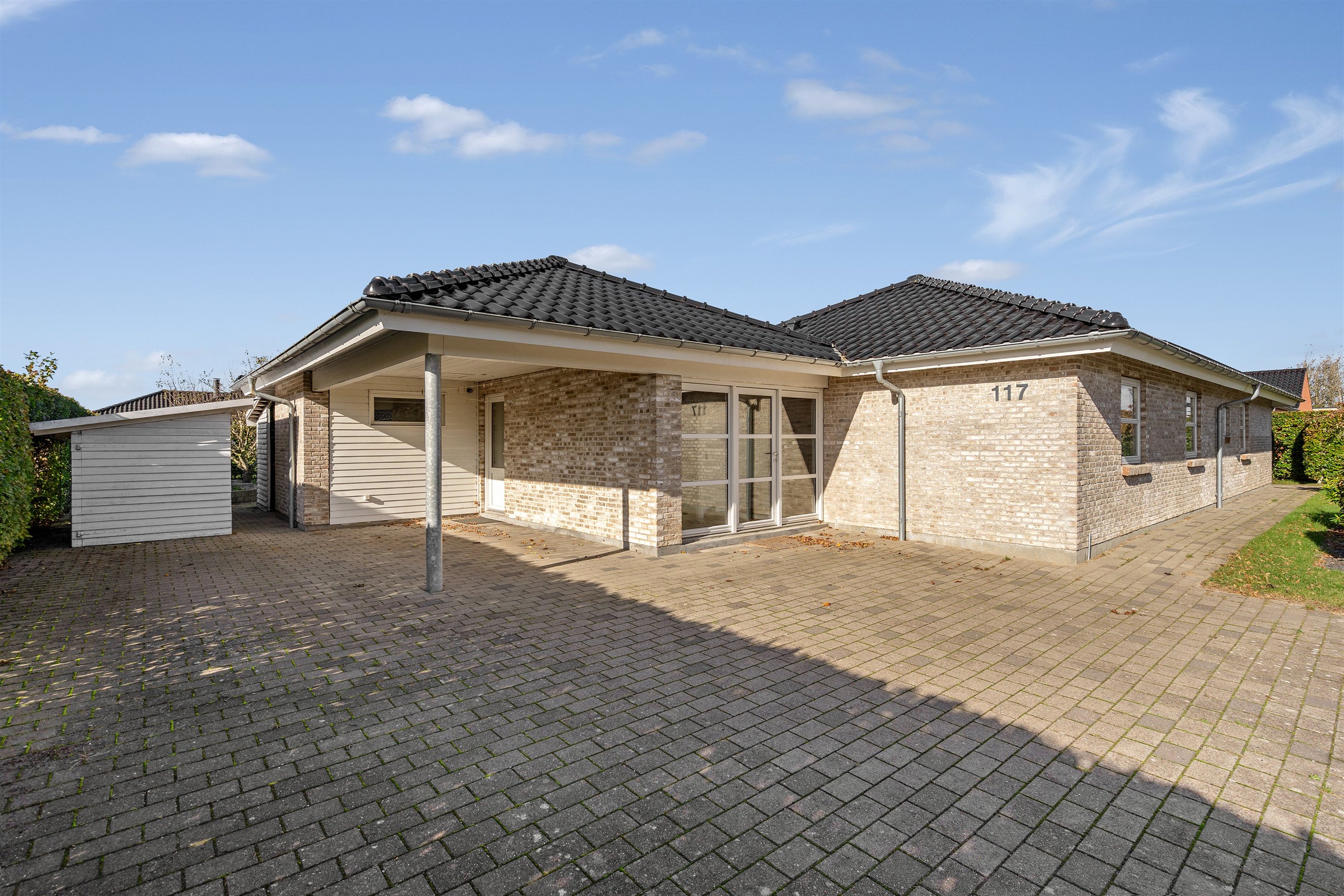 Fremhævet ejendommen billede i fuldskærmstilstand. Billede af Lillevang 117, 7190 Billund