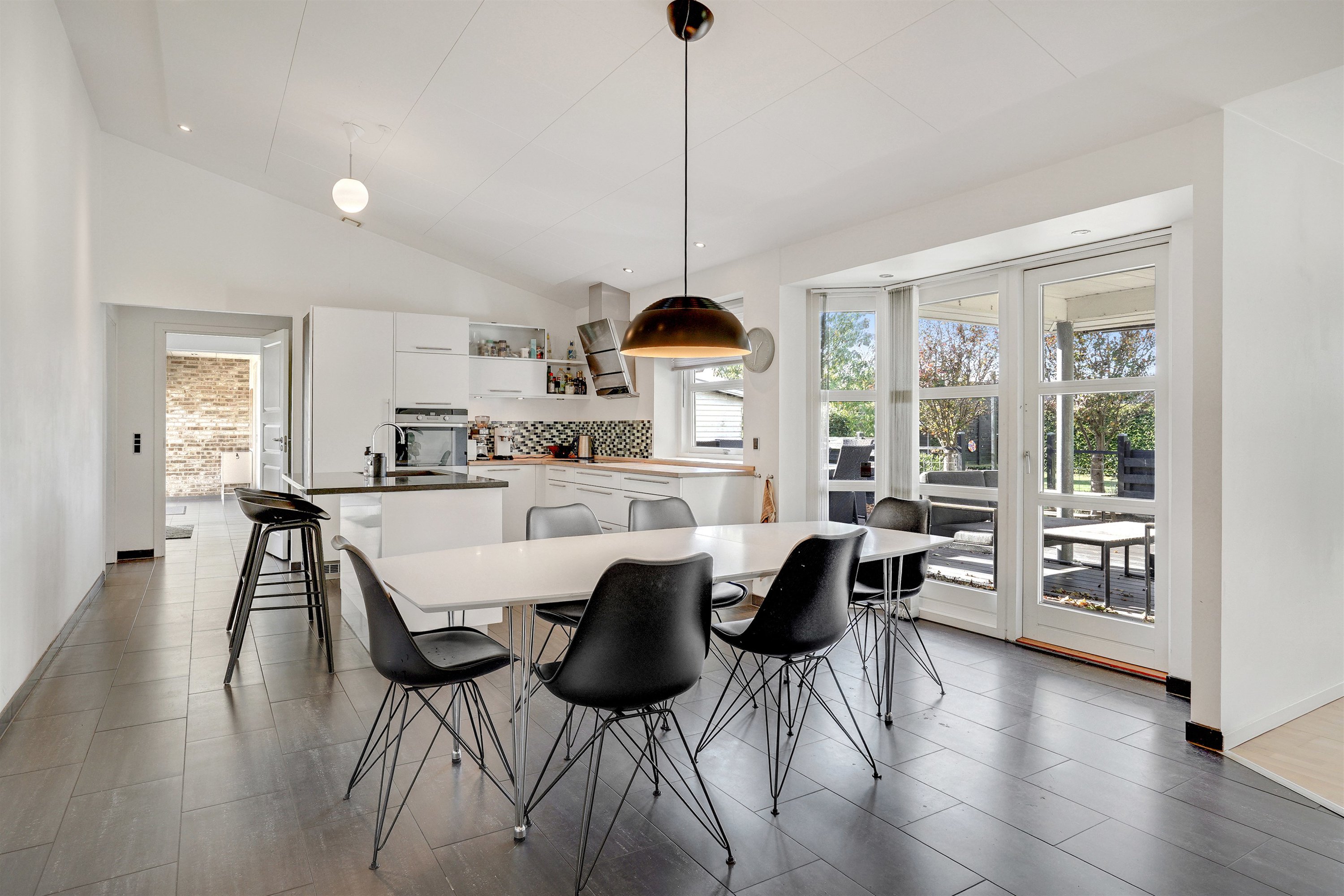 Fremhævet alrum billede i fuldskærmstilstand. Billede af Lillevang 117, 7190 Billund