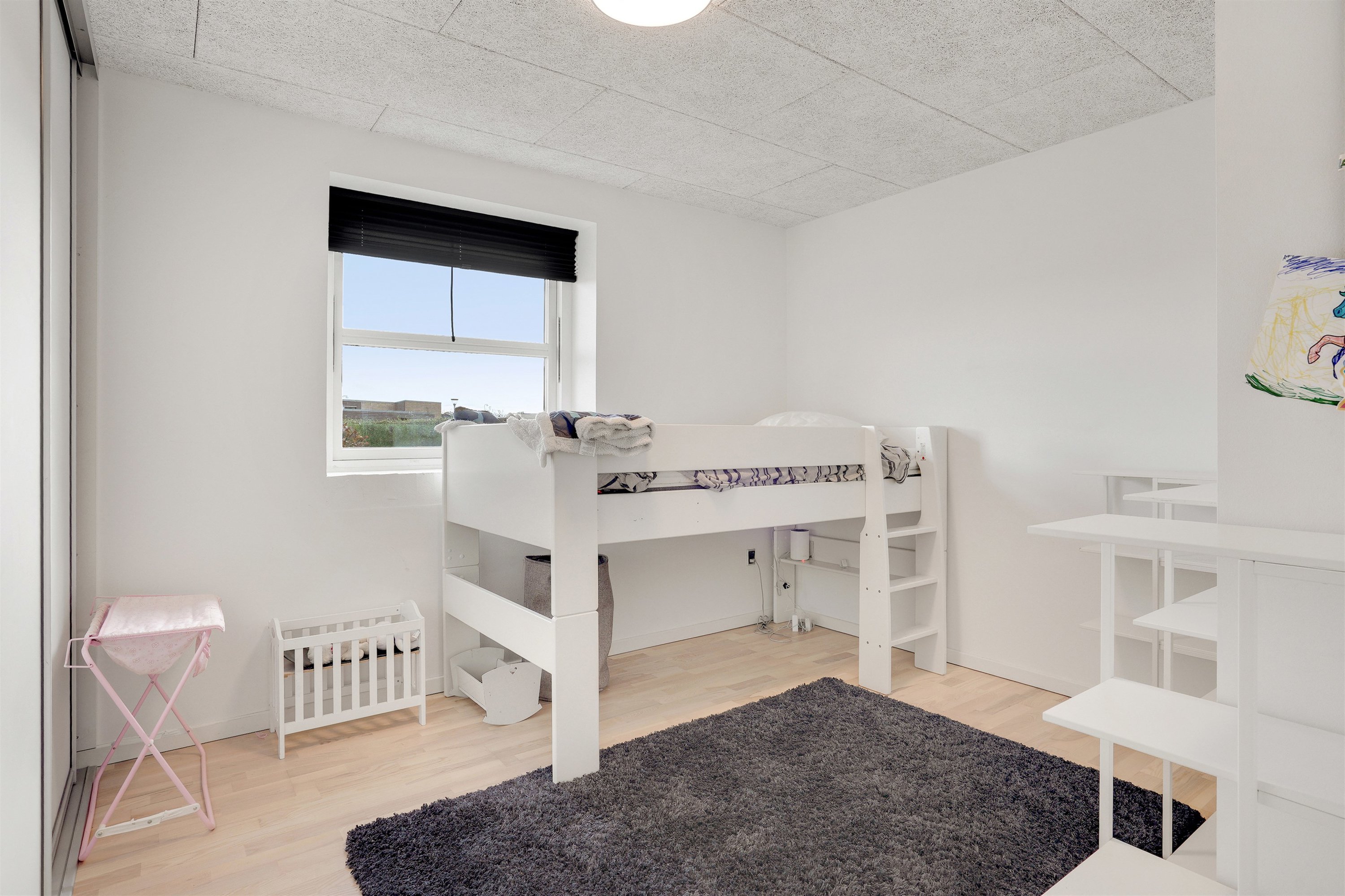 Fremhævet værelse billede i fuldskærmstilstand. Billede af Lillevang 117, 7190 Billund