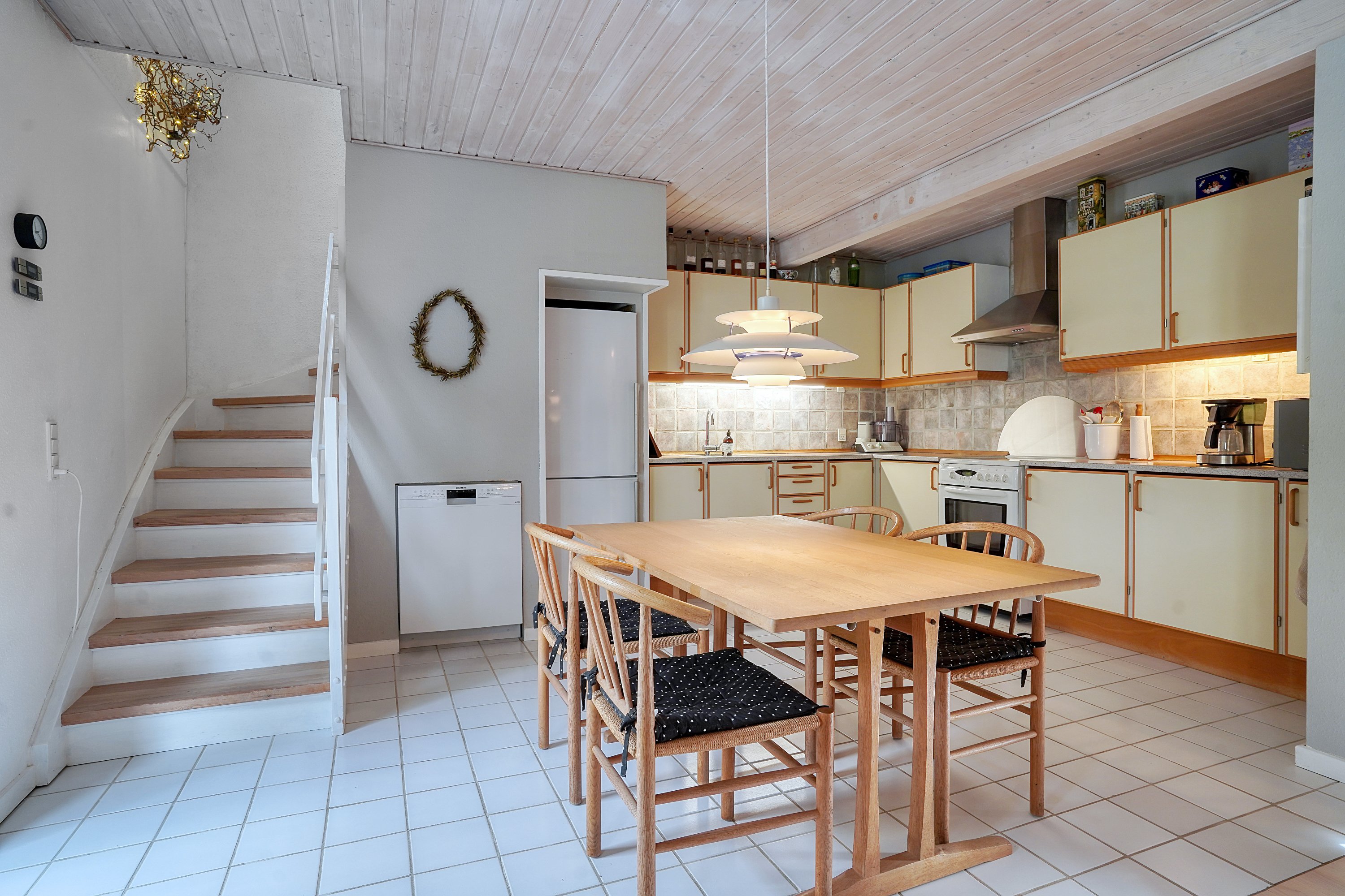 Fremhævet spisestue billede i fuldskærmstilstand. Billede af Århusvej 27A, 3000 Helsingør