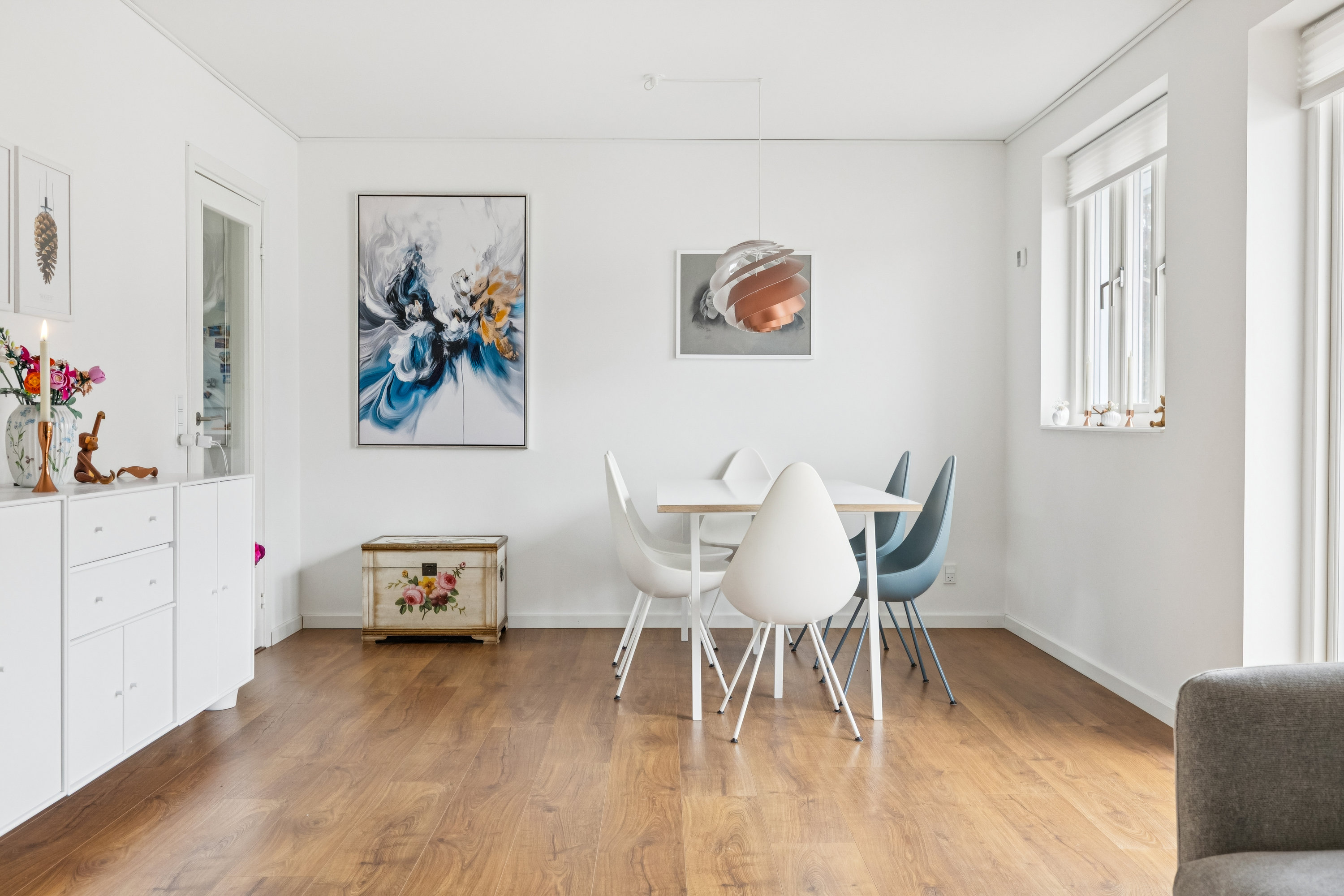 Fremhævet værelse billede i fuldskærmstilstand. Billede af Løvsangervænget 9, Snestrup, 5210 Odense NV