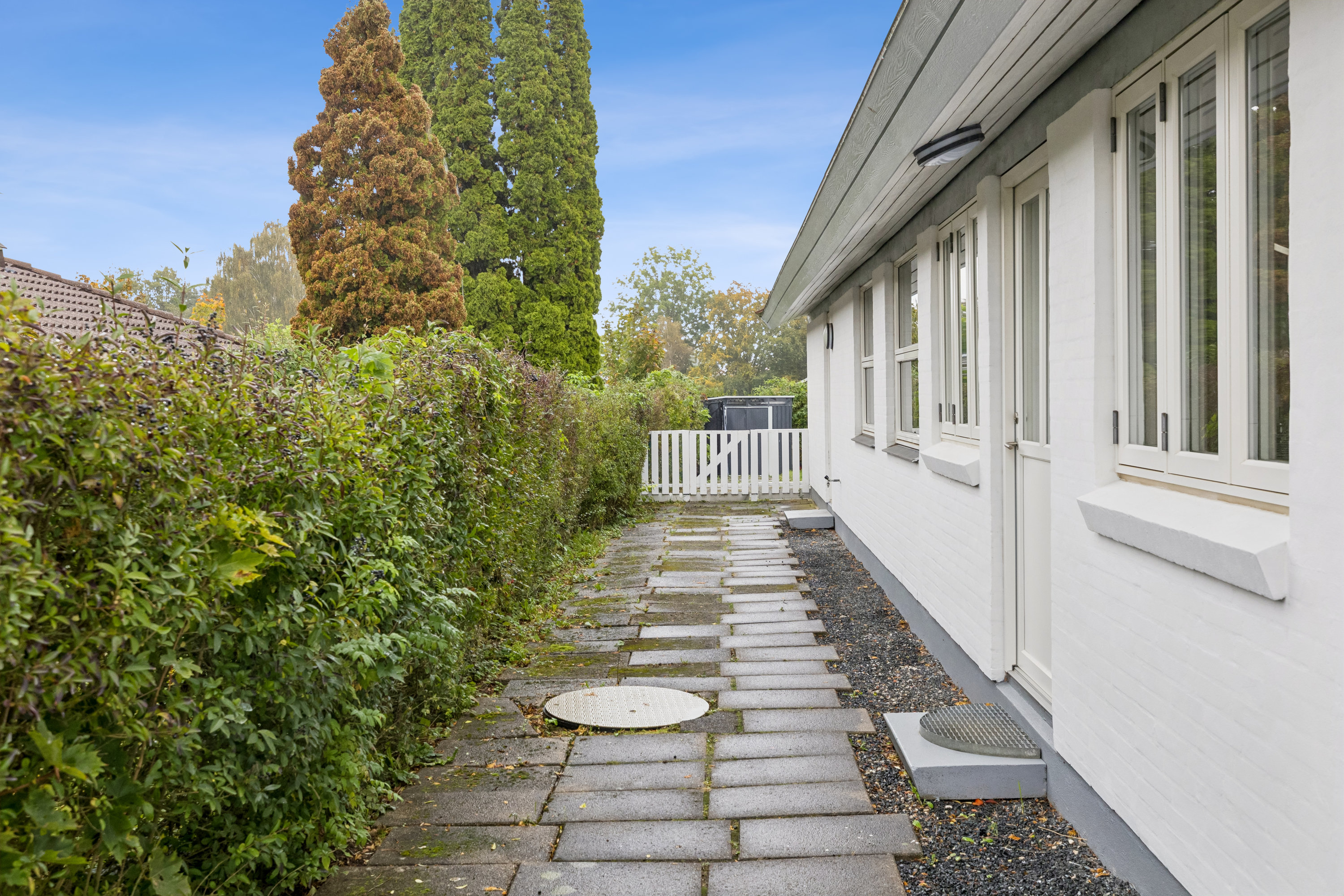 Fremhævet andet billede i fuldskærmstilstand. Billede af Løvsangervænget 9, Snestrup, 5210 Odense NV