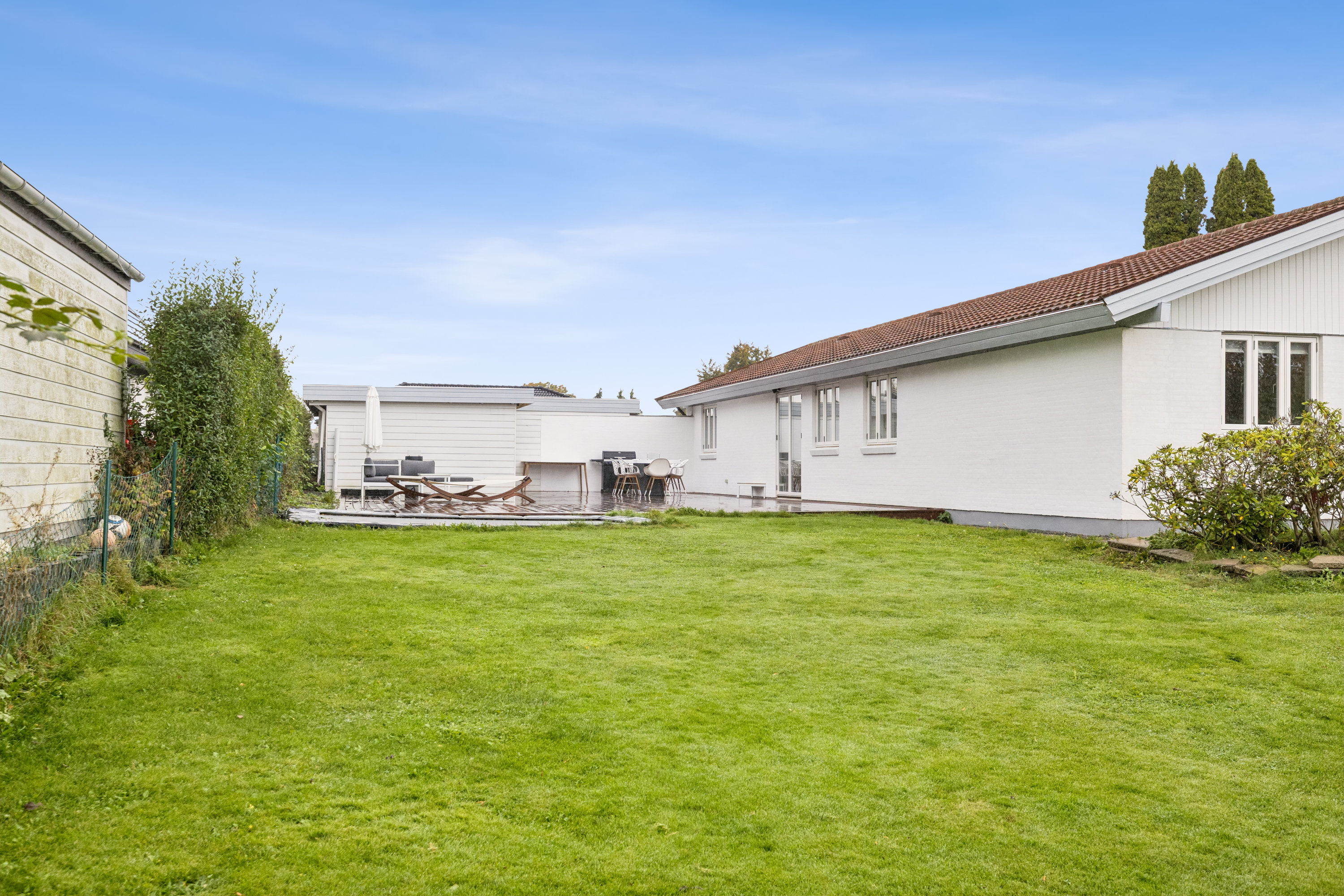 Fremhævet andet billede i fuldskærmstilstand. Billede af Løvsangervænget 9, Snestrup, 5210 Odense NV