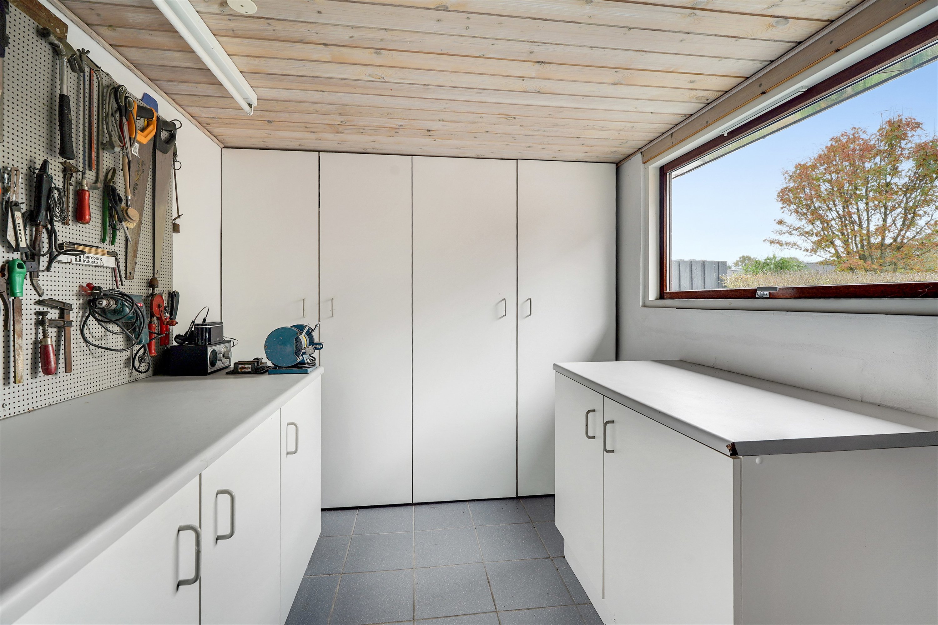 Fremhævet værksted billede i fuldskærmstilstand. Billede af Skovbrynet 3, 7260 Sønder Omme